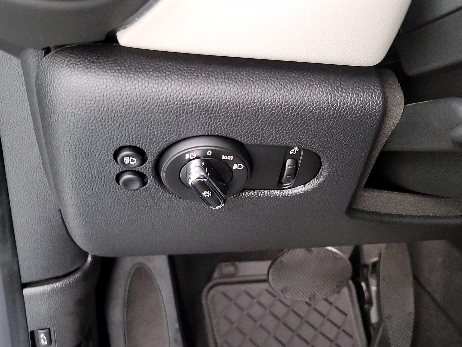 Thumbnail: 2024 MINI Cooper Hardtop - 13
