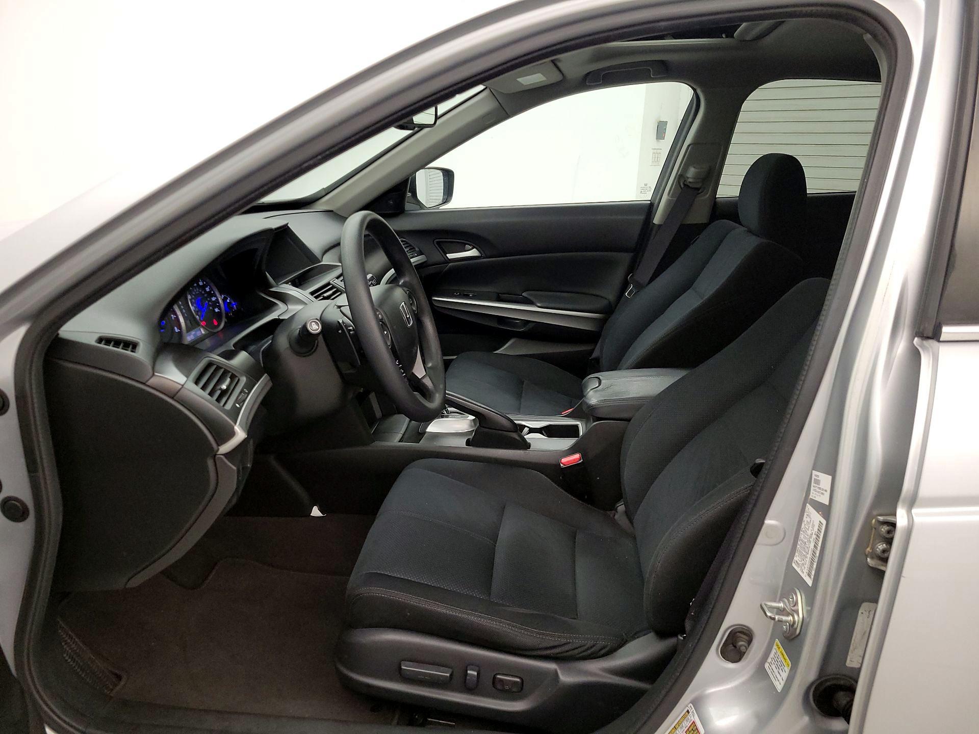 Thumbnail: 2014 Honda Accord Crosstour - 11