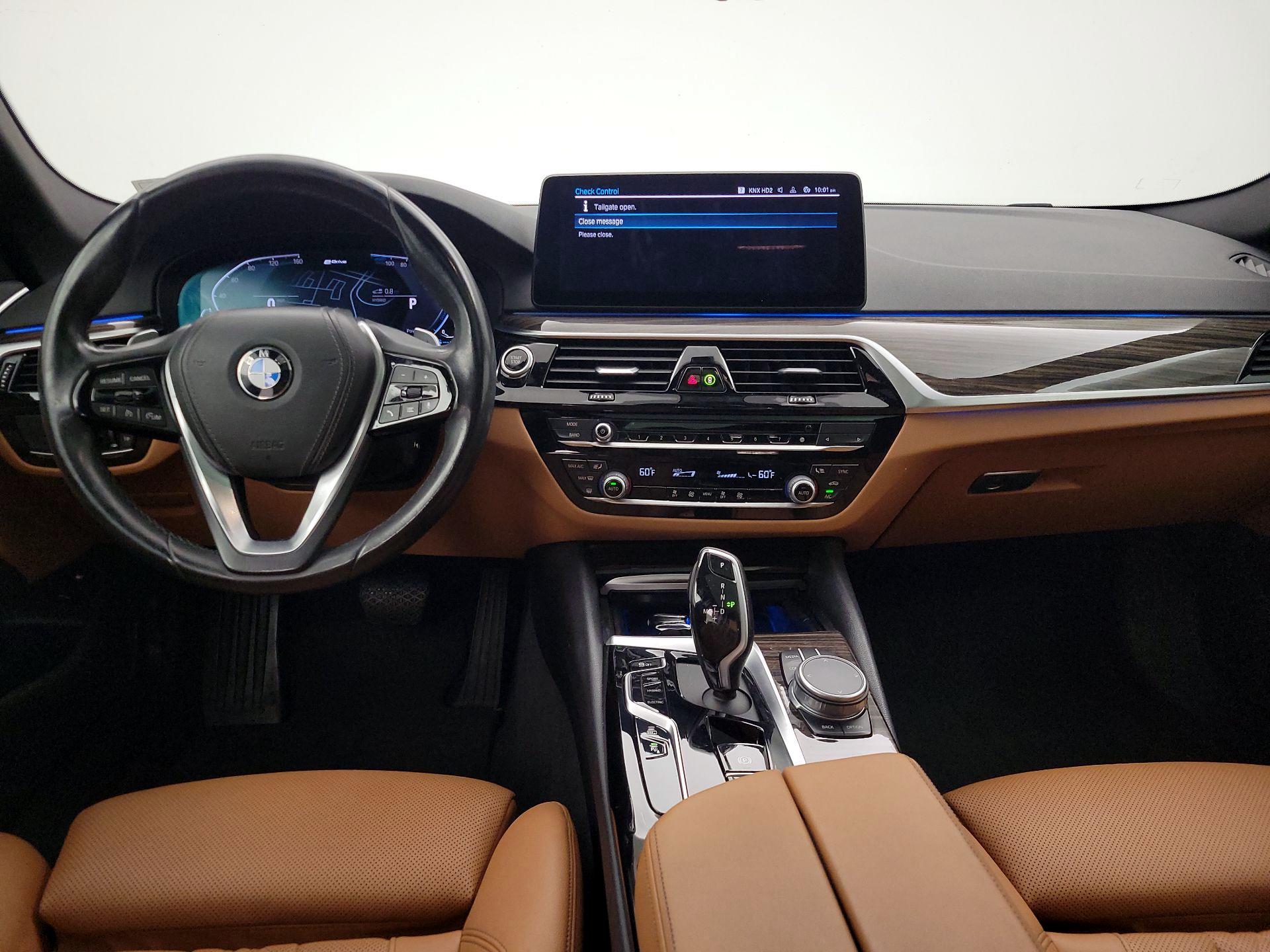Thumbnail: 2021 BMW 5 Series - 9