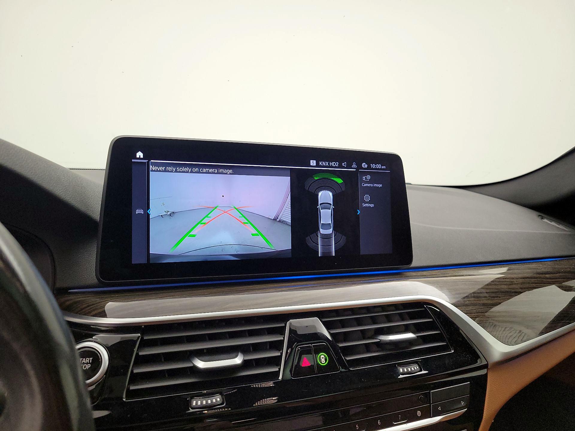 Thumbnail: 2021 BMW 5 Series - 15