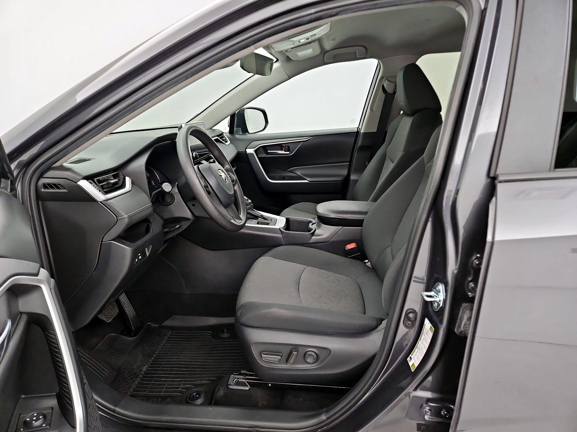 Thumbnail: 2024 Toyota RAV4 - 11