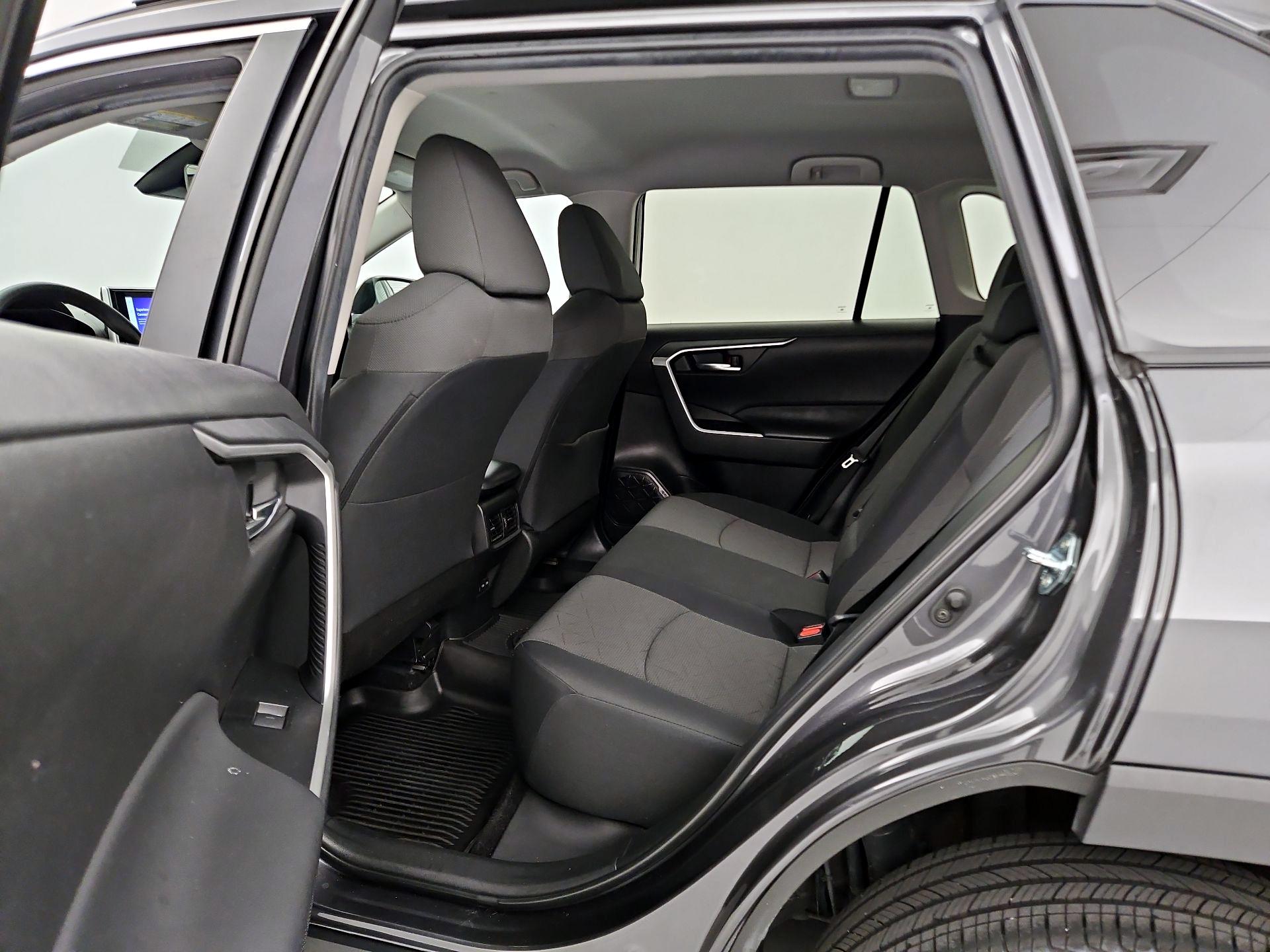 Thumbnail: 2024 Toyota RAV4 - 16