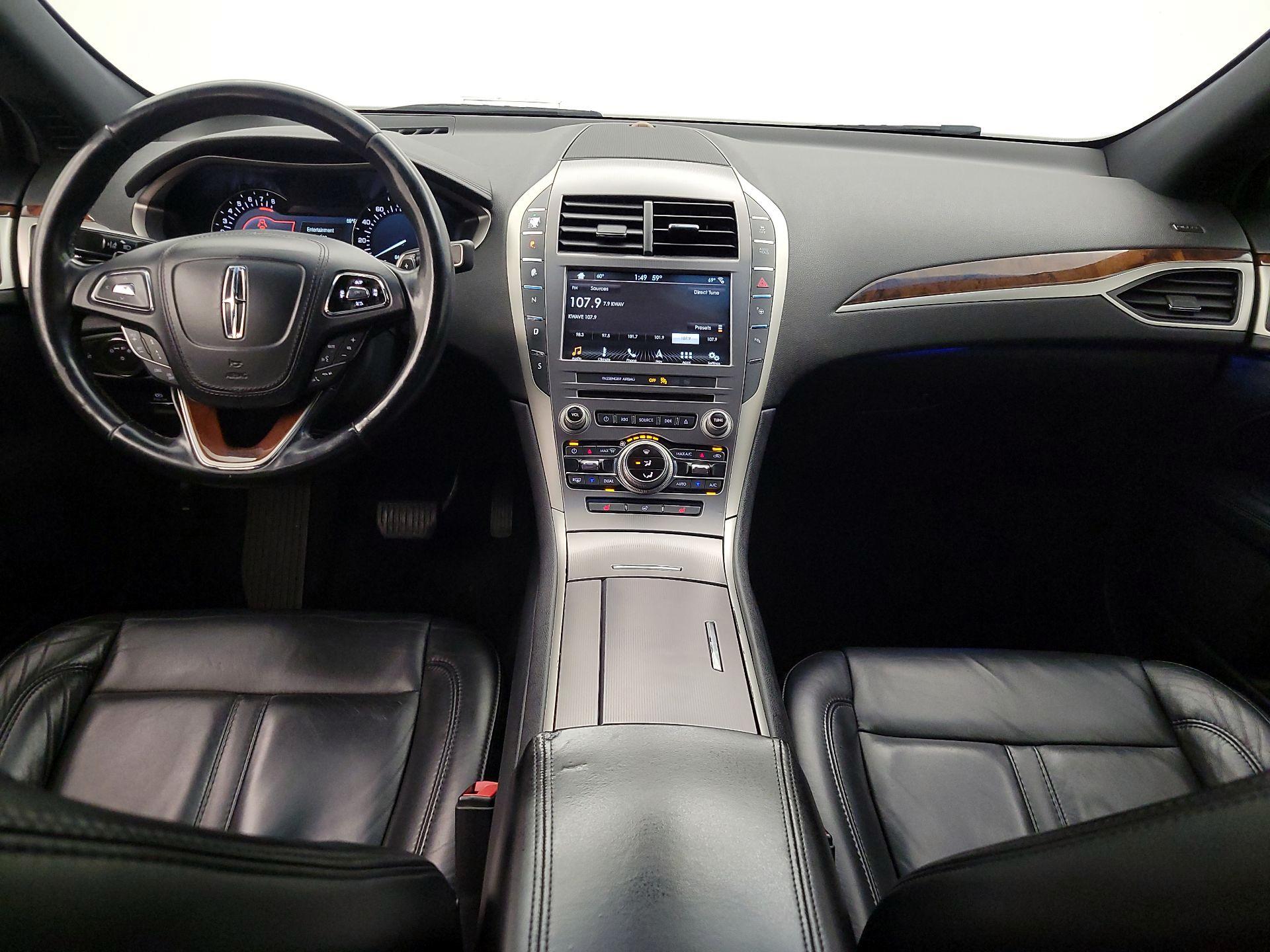 Thumbnail: 2017 Lincoln MKZ - 9