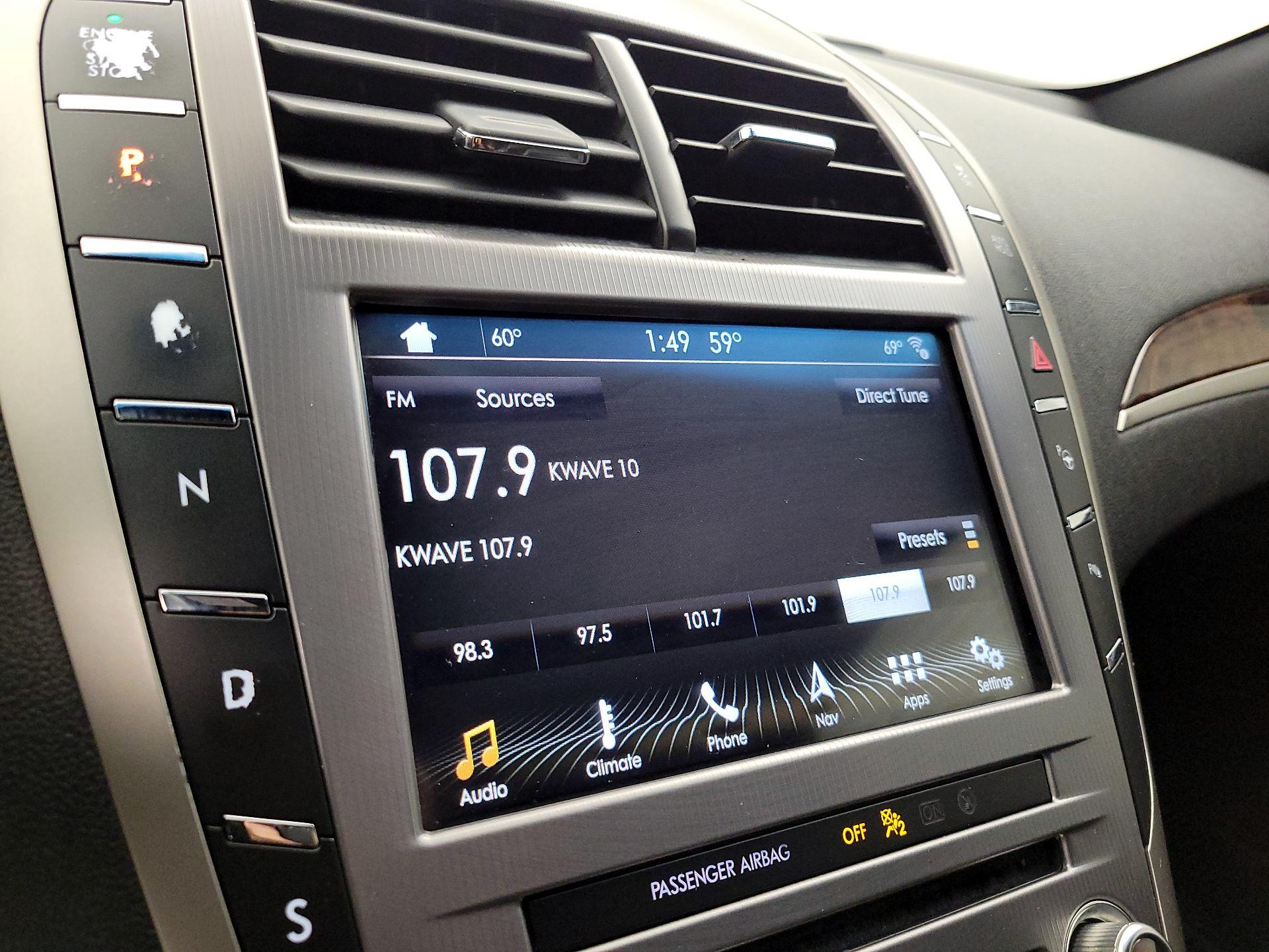 Thumbnail: 2017 Lincoln MKZ - 15