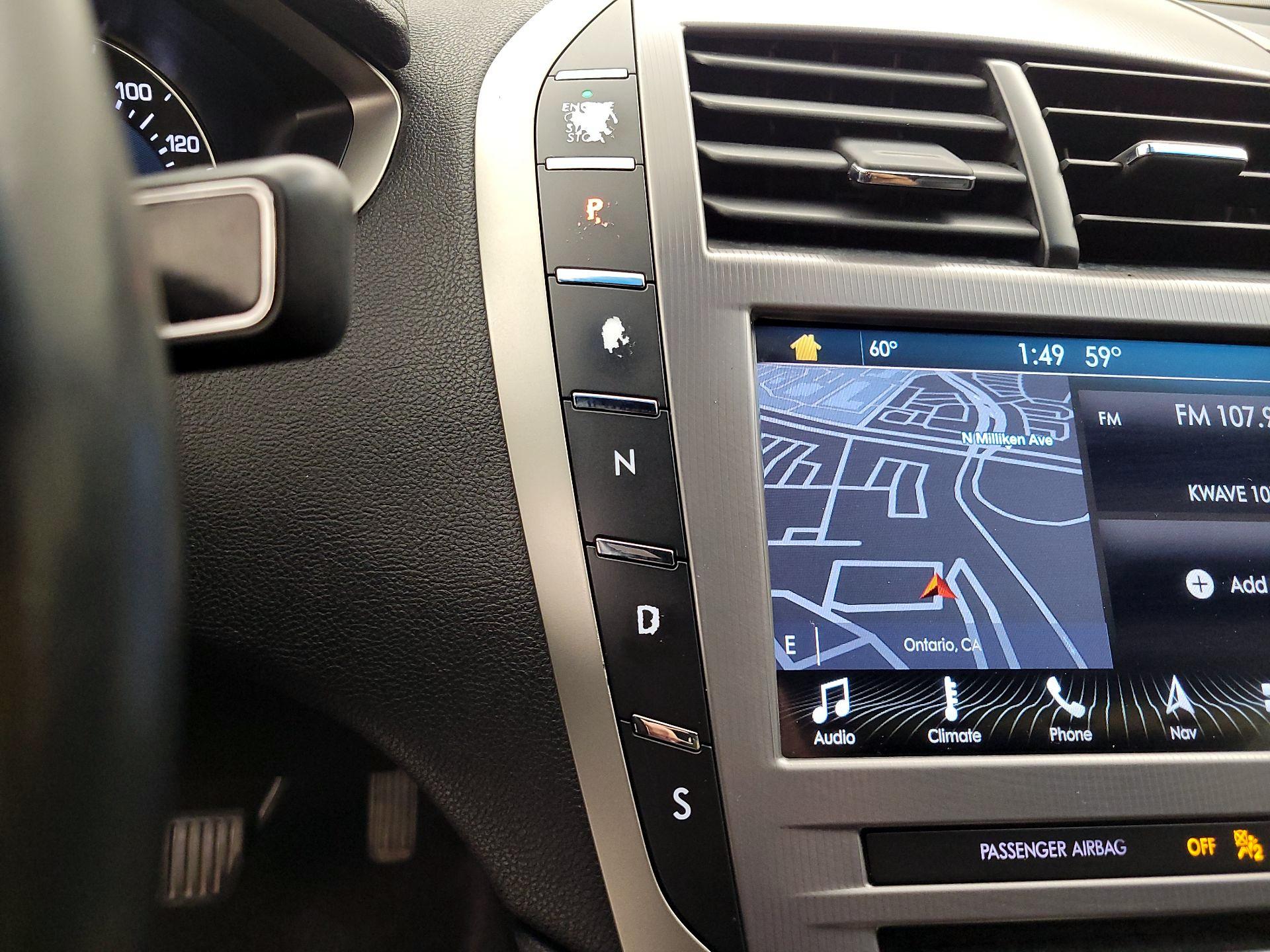 Thumbnail: 2017 Lincoln MKZ - 17
