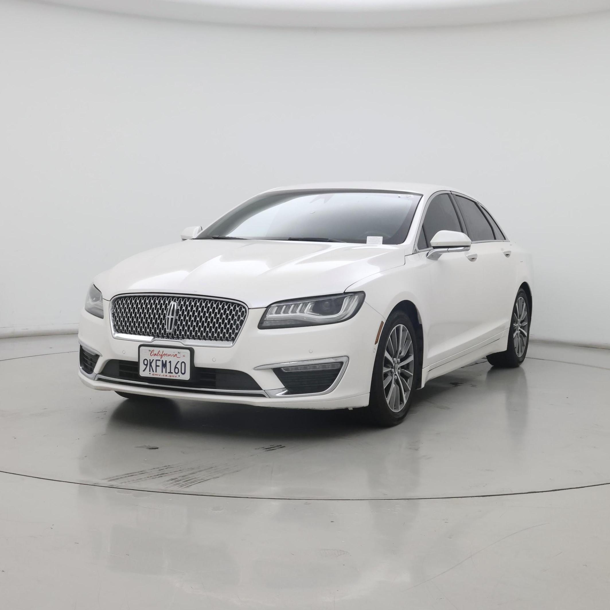 Thumbnail: 2017 Lincoln MKZ - 4