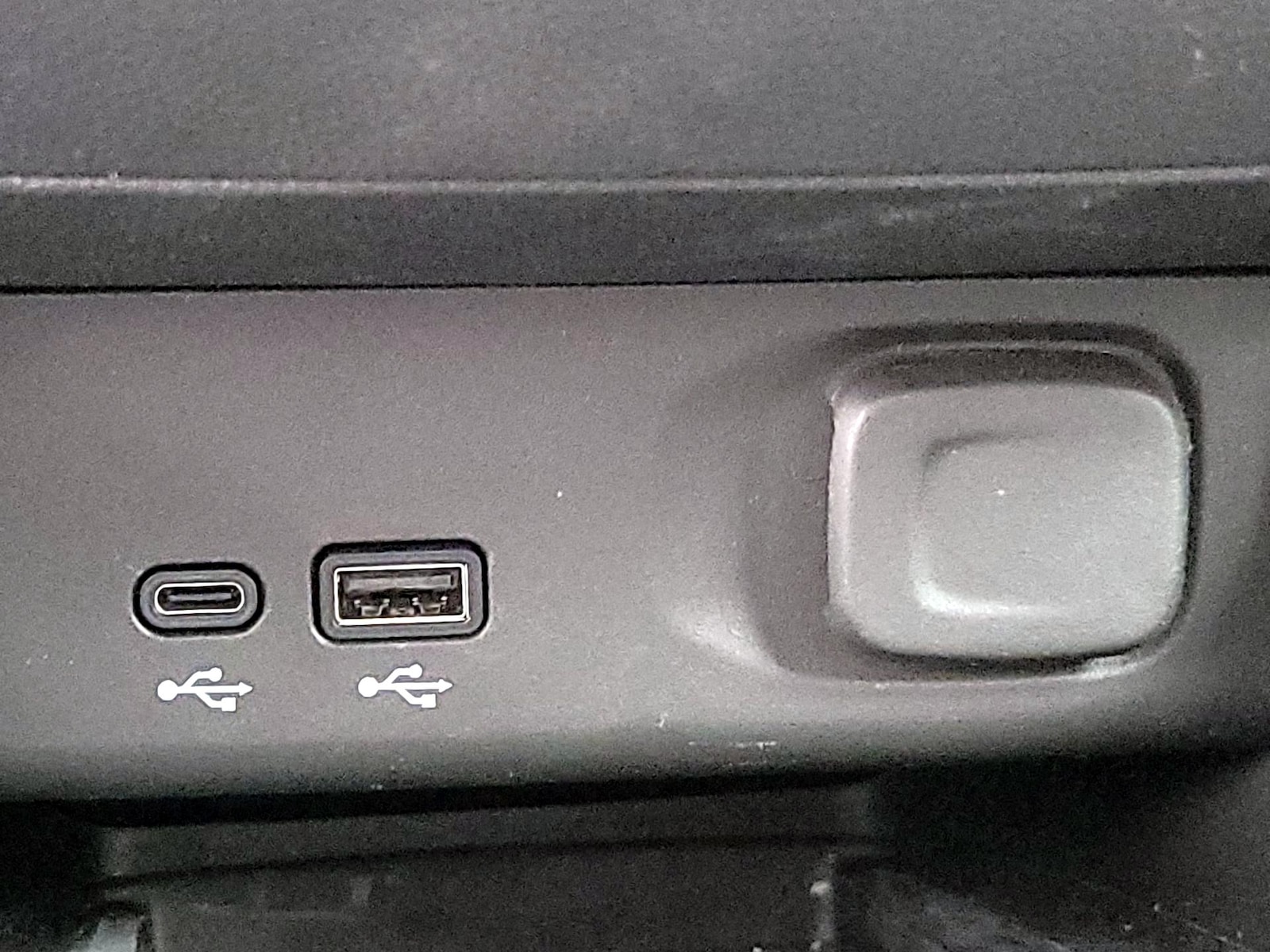 2025 Buick Envista Sport Touring - Photo 19