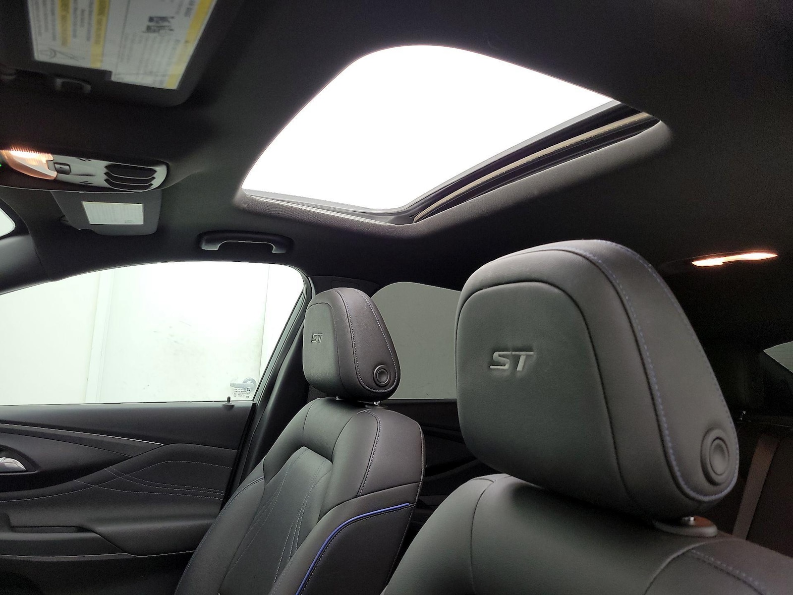 2025 Buick Envista Sport Touring - Photo 20