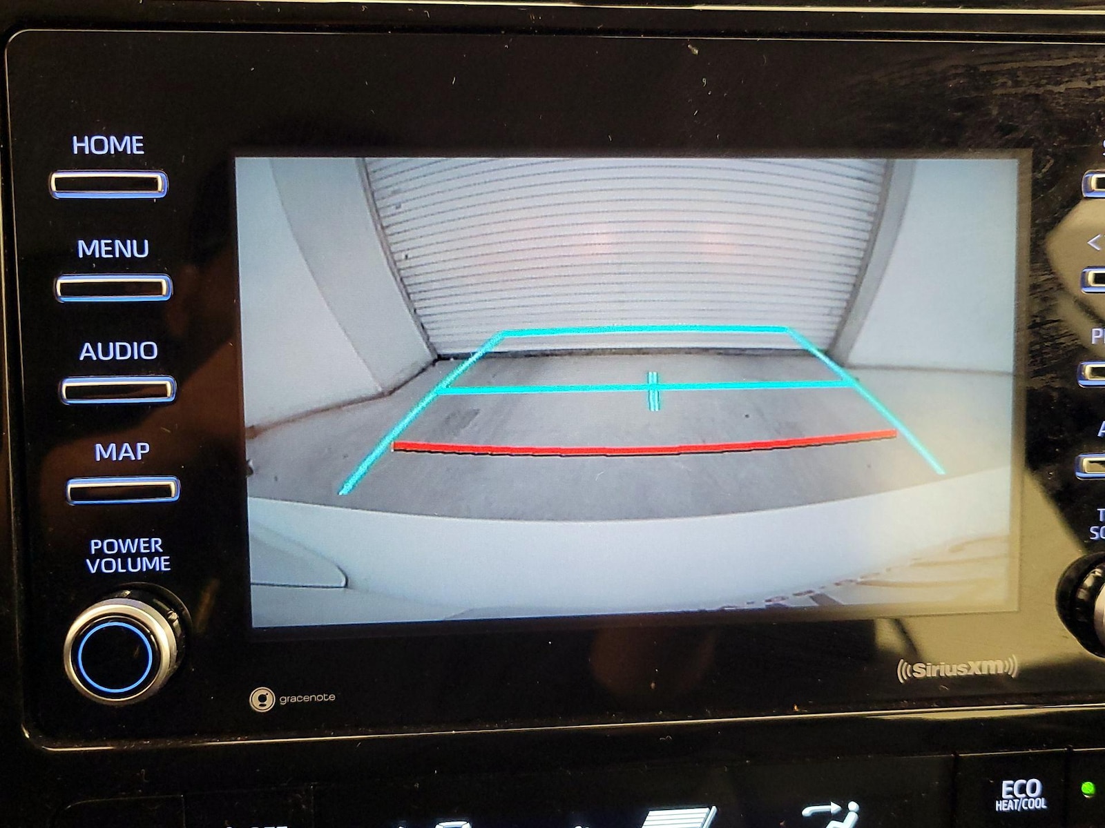 2021 Toyota Prius XLE - Photo 15