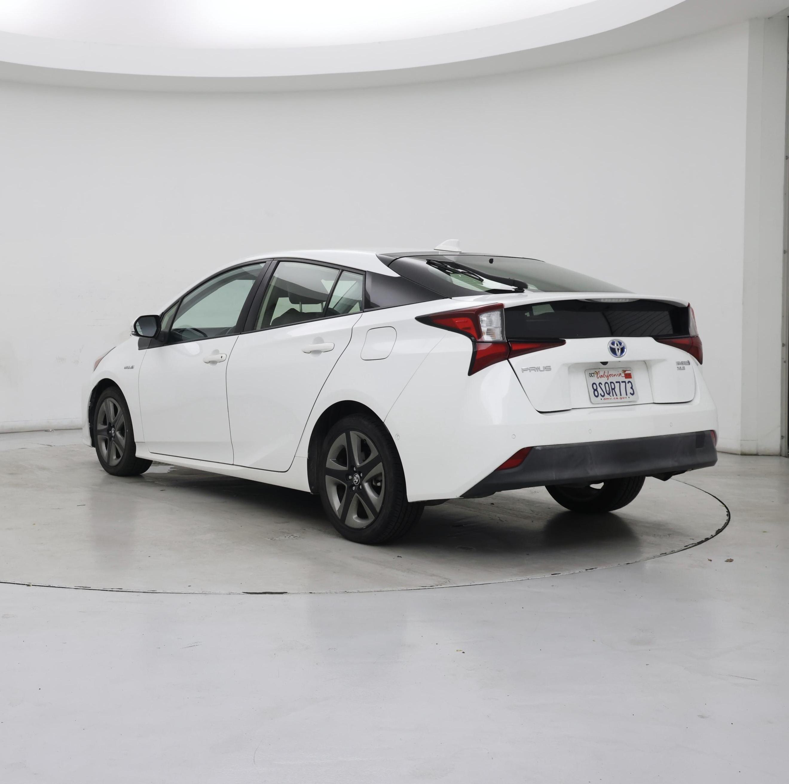Thumbnail: 2021 Toyota Prius - 2