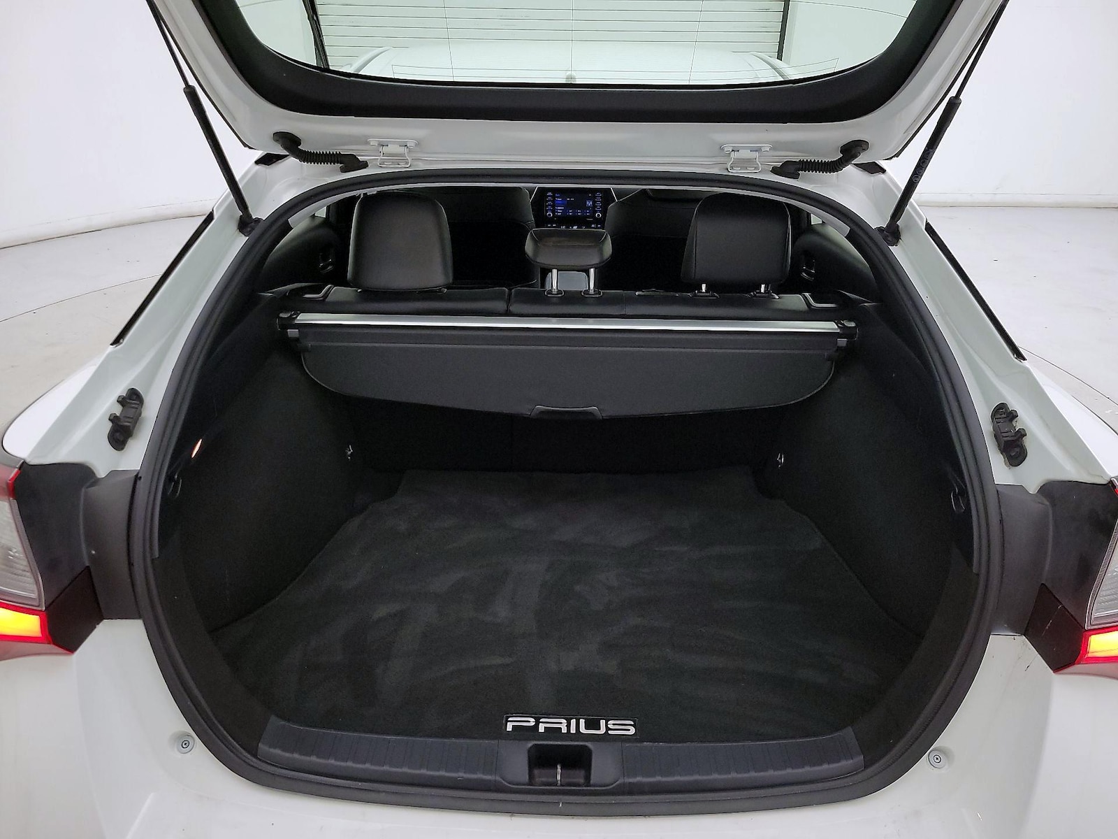 2021 Toyota Prius XLE - Photo 20