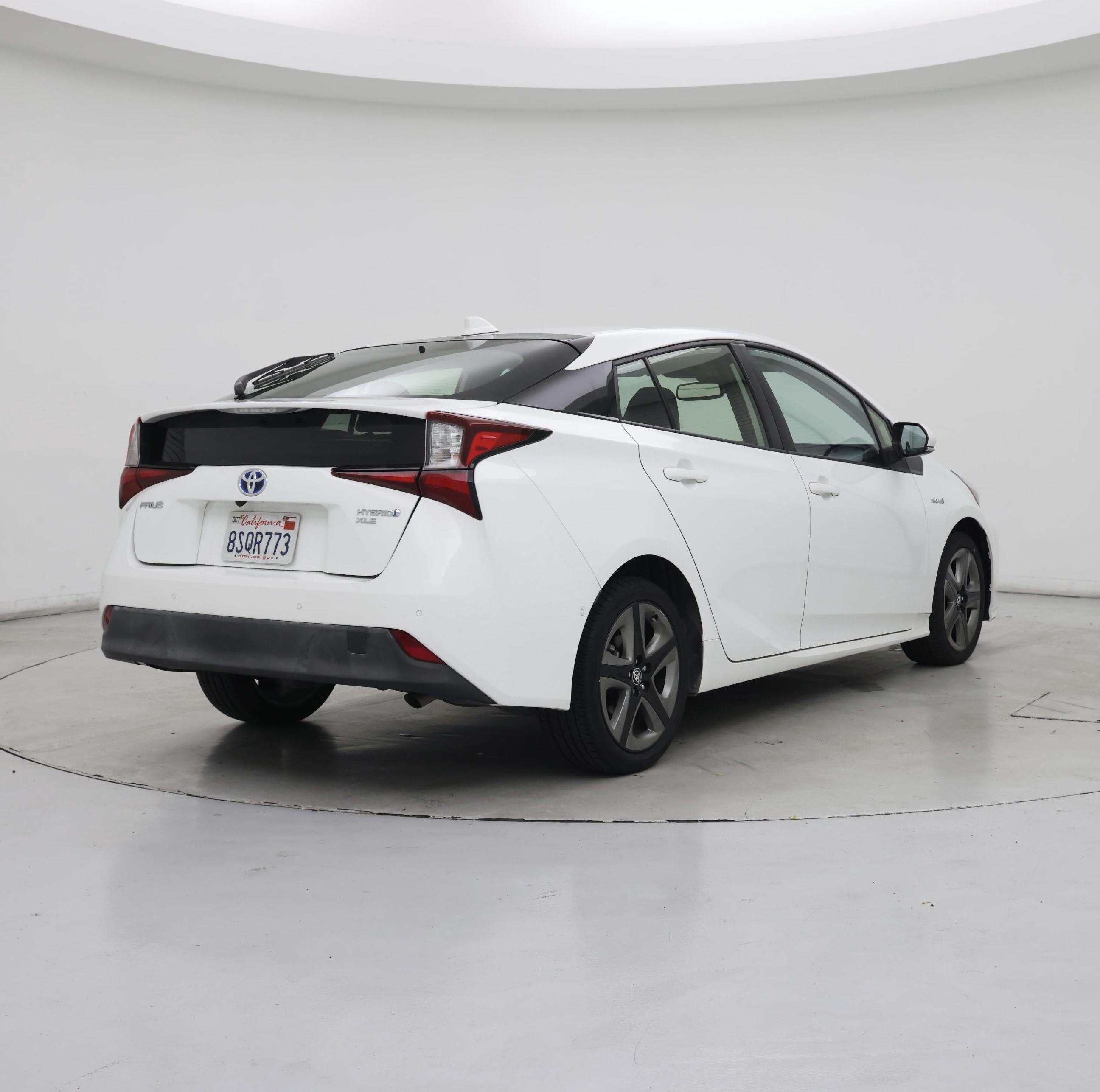 Thumbnail: 2021 Toyota Prius - 8