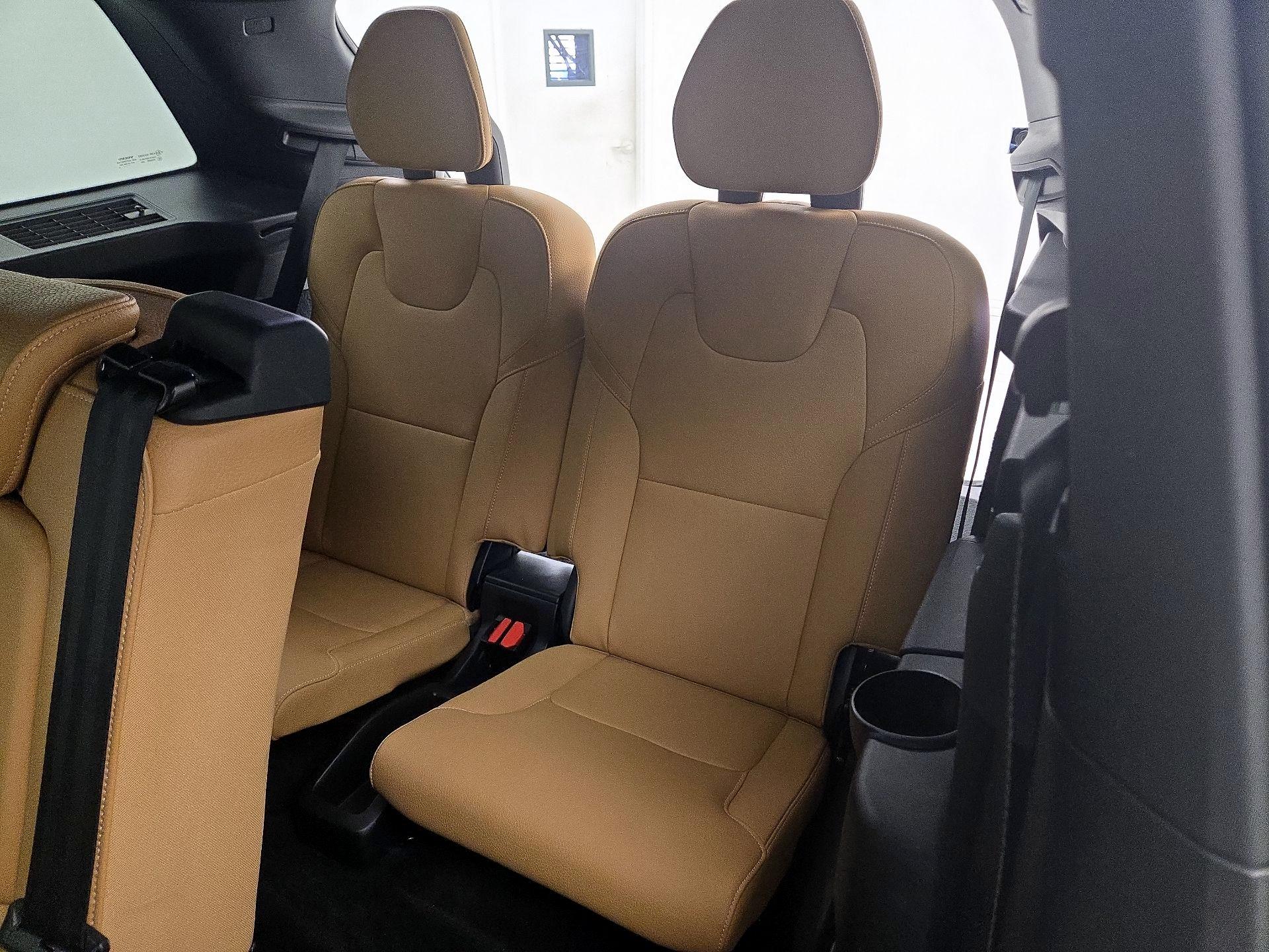 Thumbnail: 2016 Volvo XC90 - 20