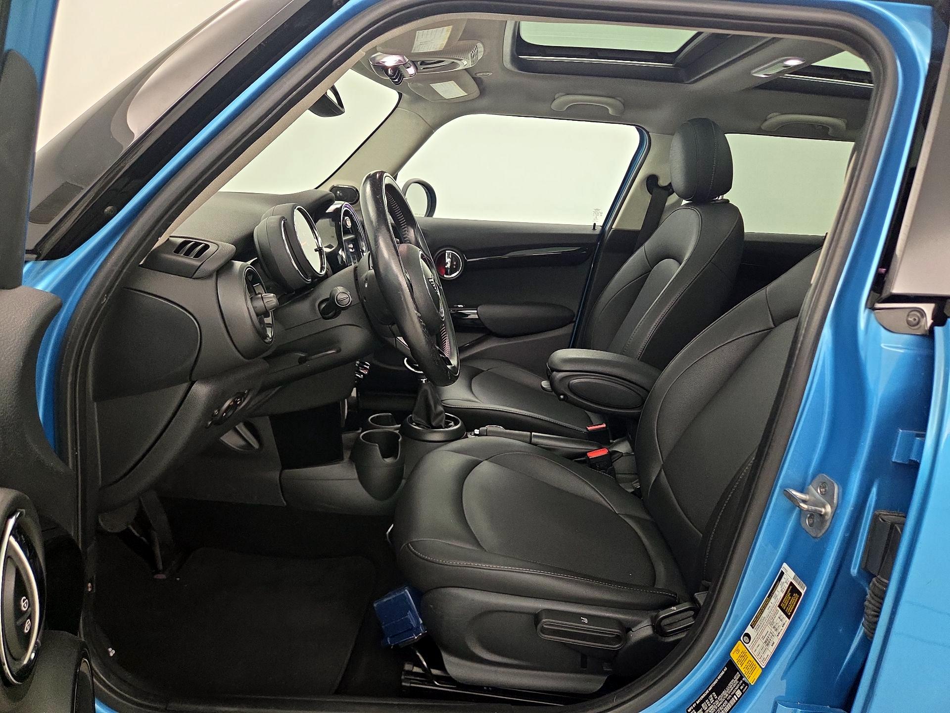 Thumbnail: 2019 MINI Cooper Hardtop - 11