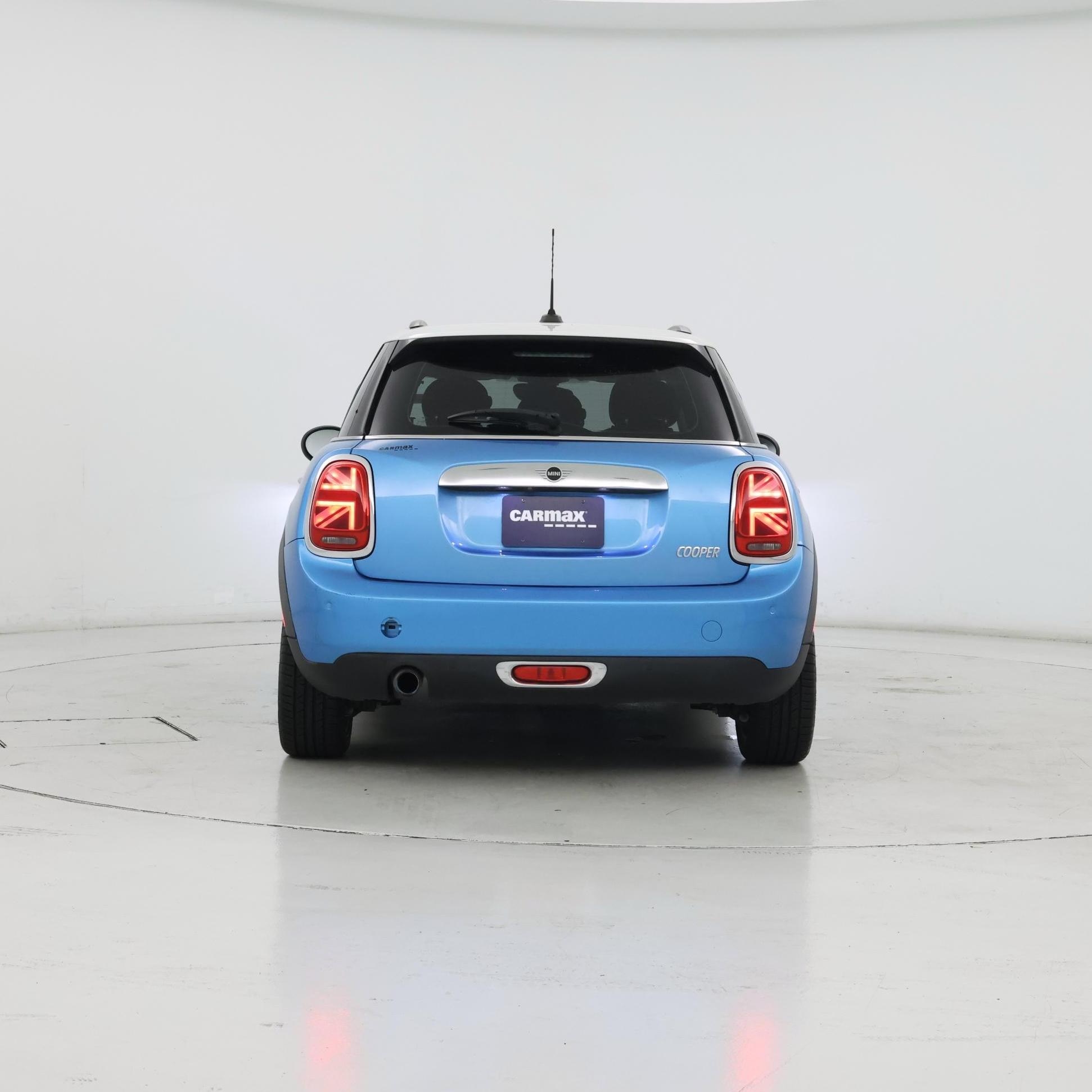 Thumbnail: 2019 MINI Cooper Hardtop - 6