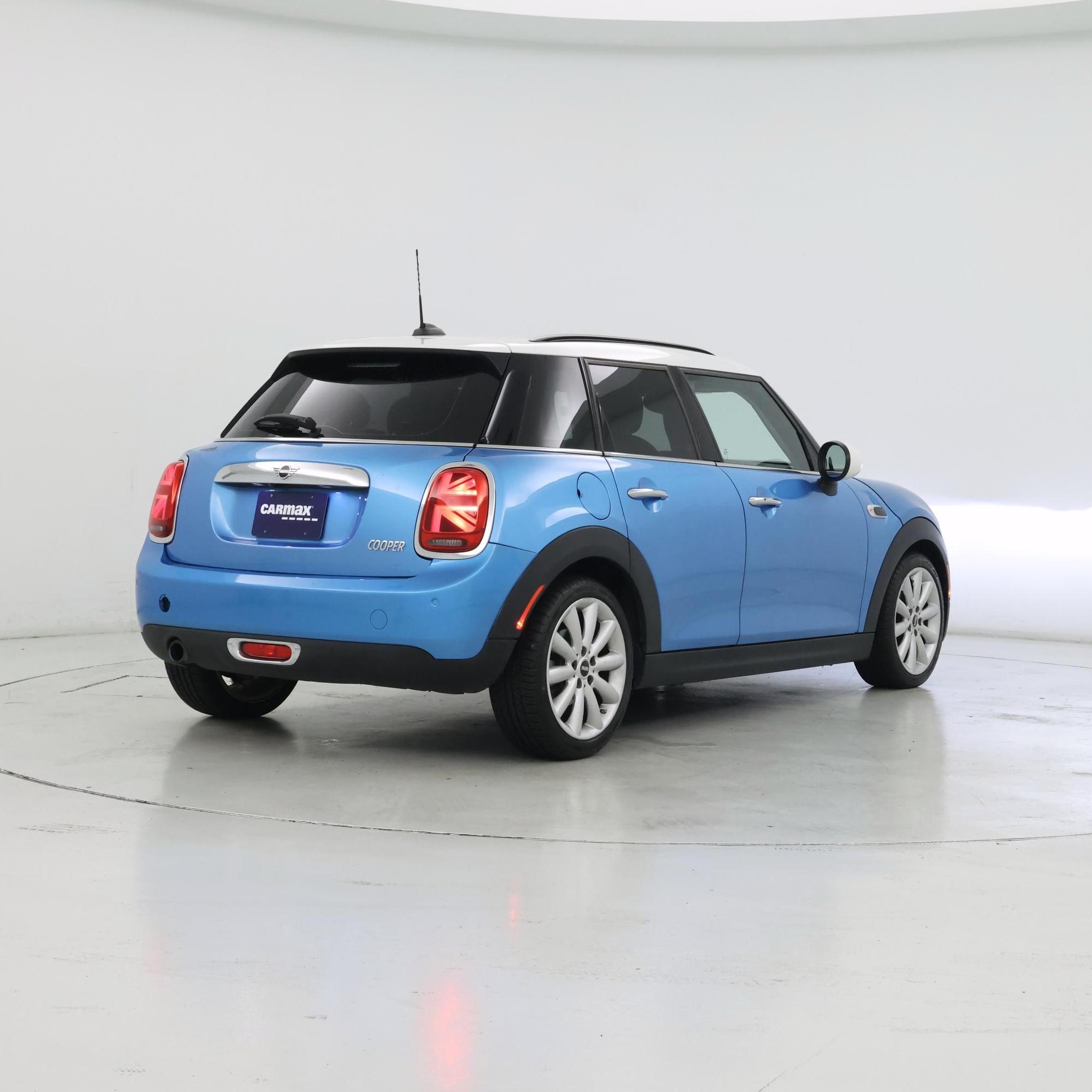 Thumbnail: 2019 MINI Cooper Hardtop - 8