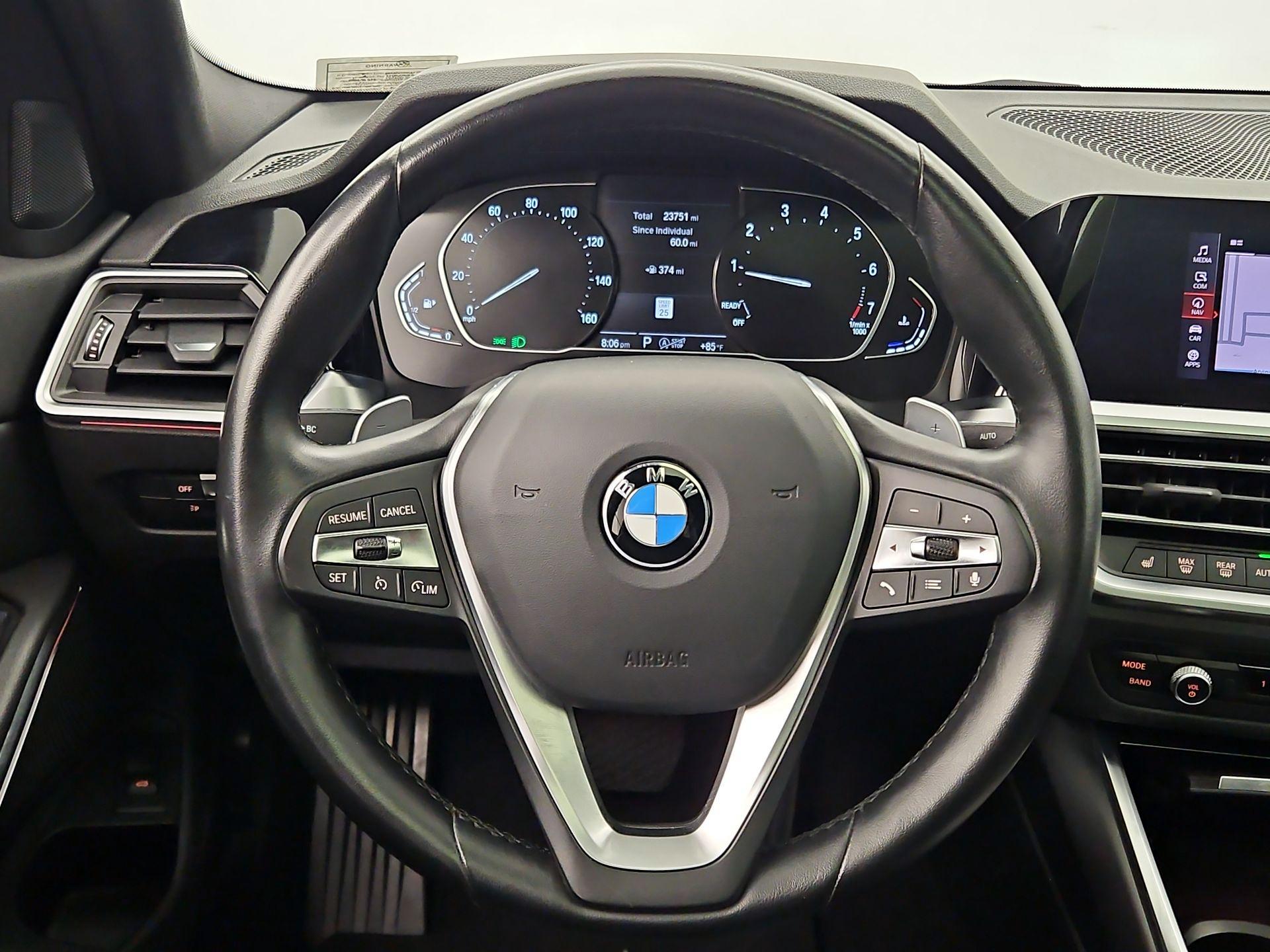 Thumbnail: 2022 BMW 3 Series - 10