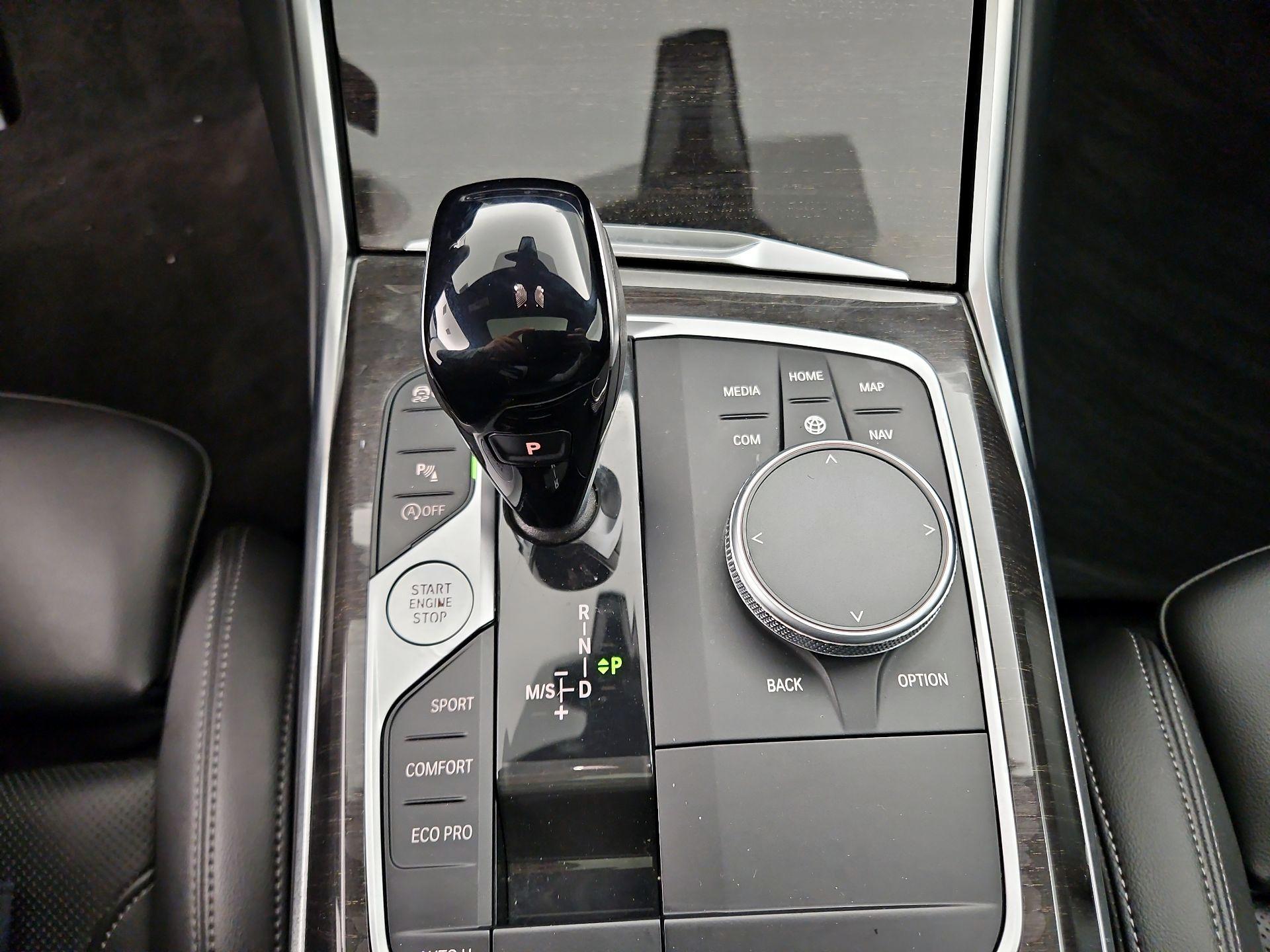 Thumbnail: 2022 BMW 3 Series - 18