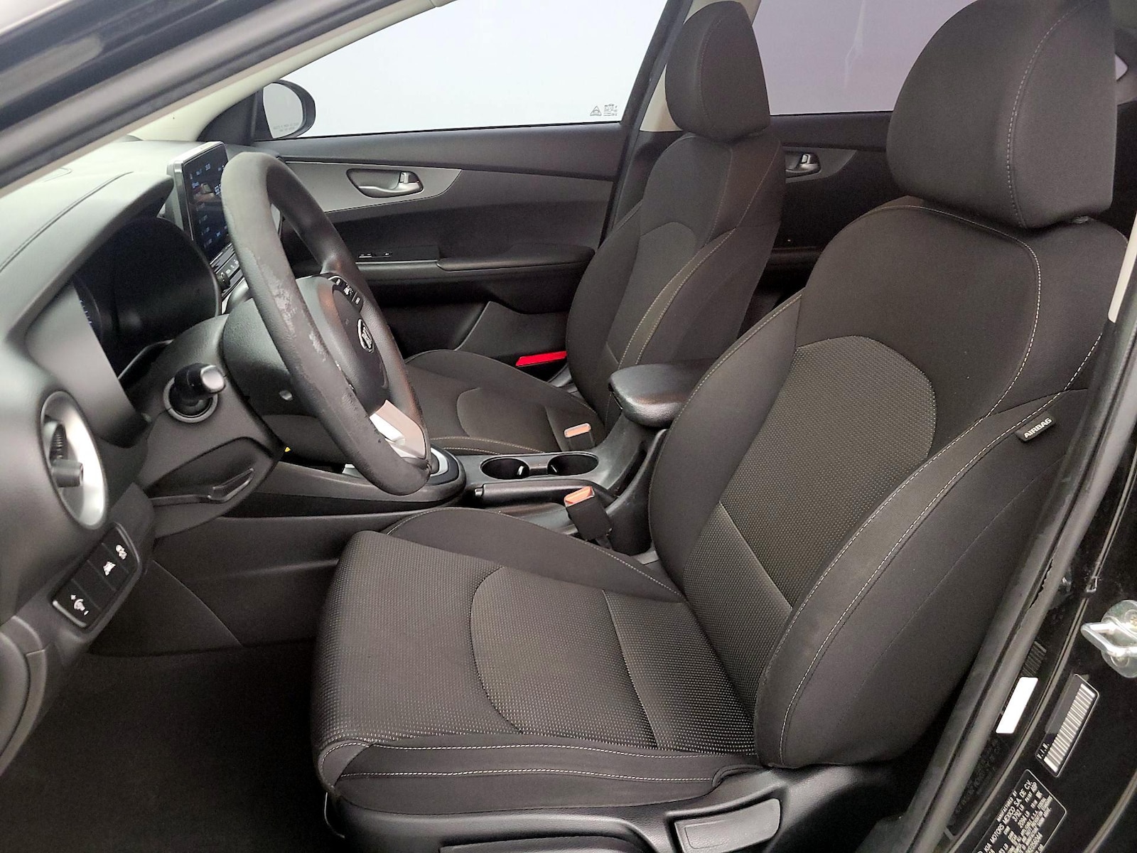 2019 Kia FORTE FE - Photo 12