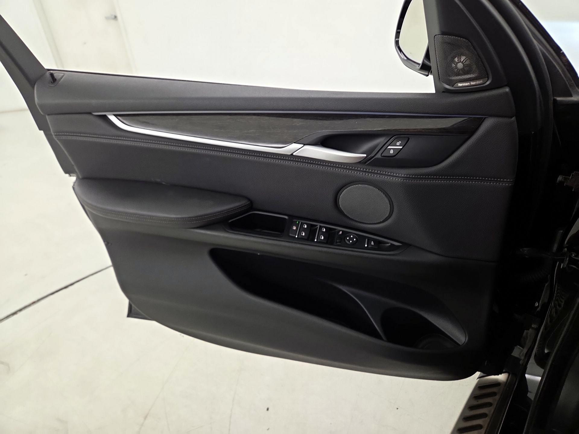 Thumbnail: 2017 BMW X5 - 12