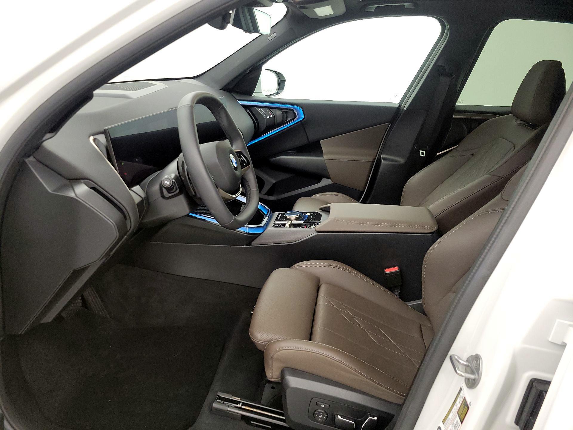 Thumbnail: 2025 BMW X3 - 11