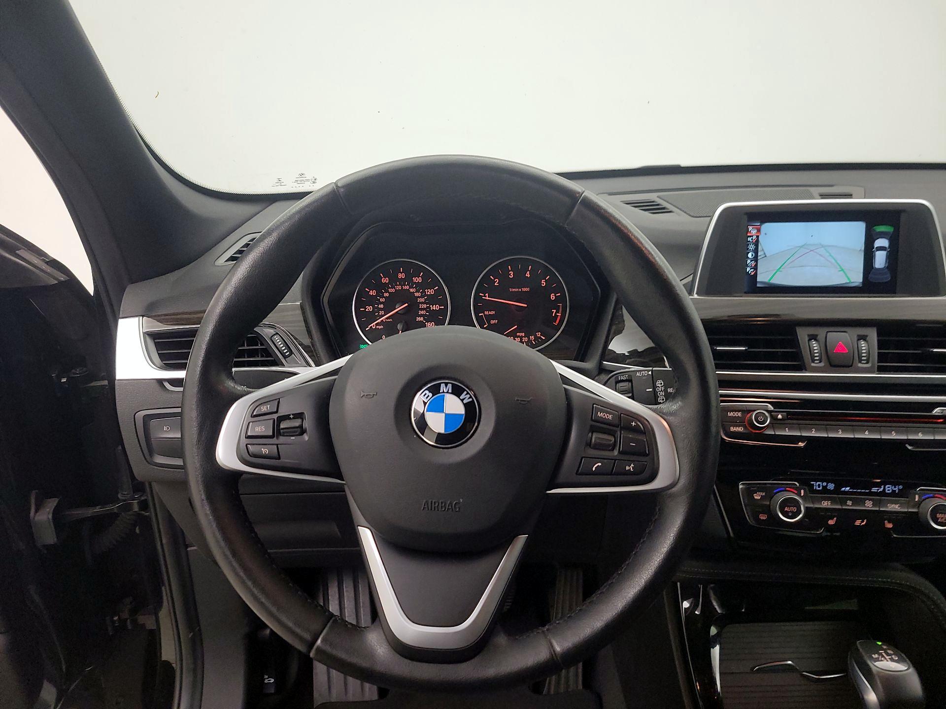 Thumbnail: 2016 BMW X1 - 10