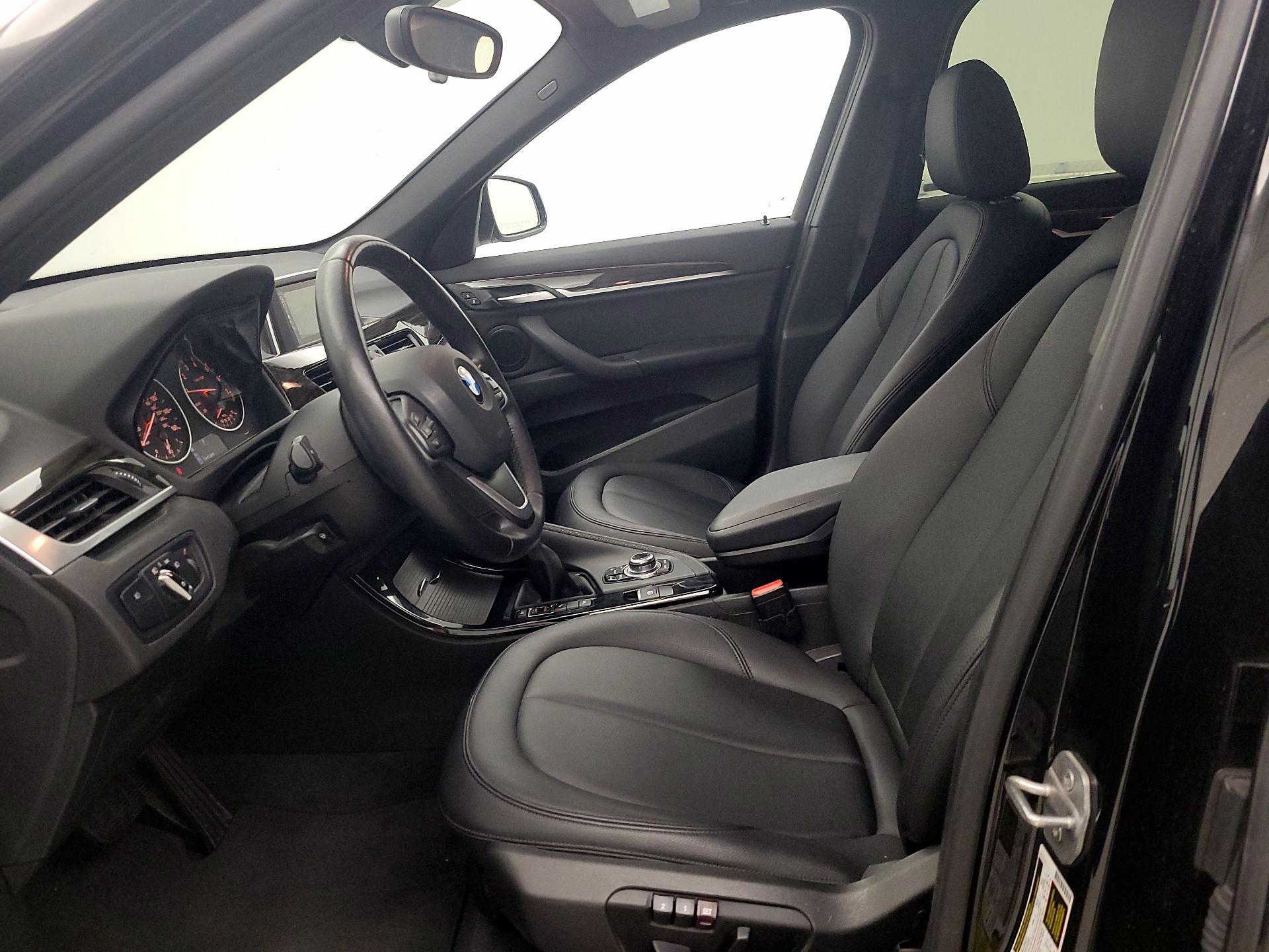 Thumbnail: 2016 BMW X1 - 11