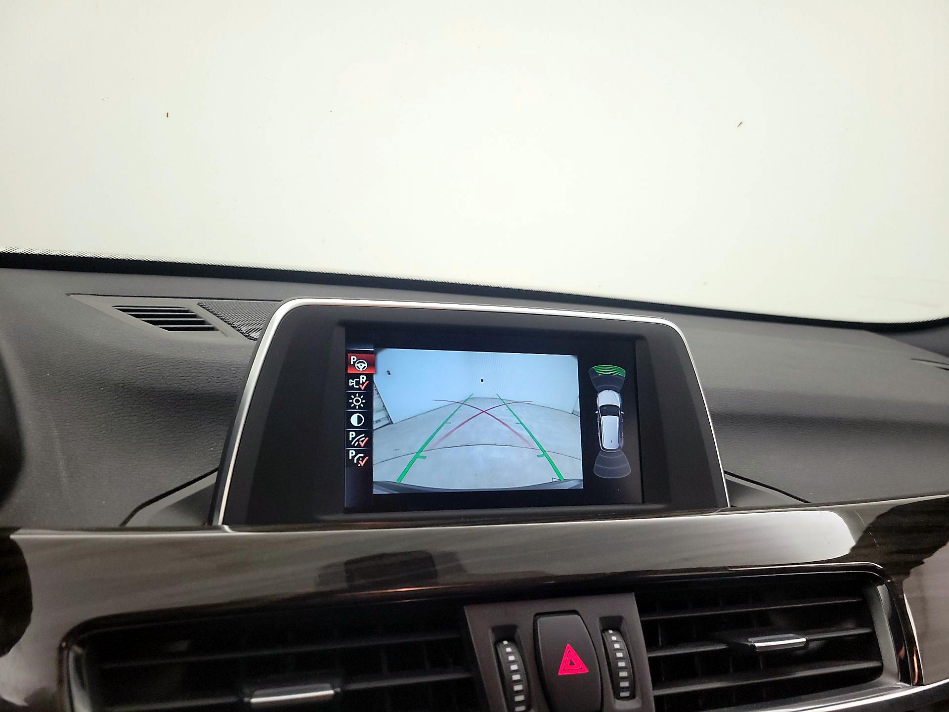 Thumbnail: 2016 BMW X1 - 14