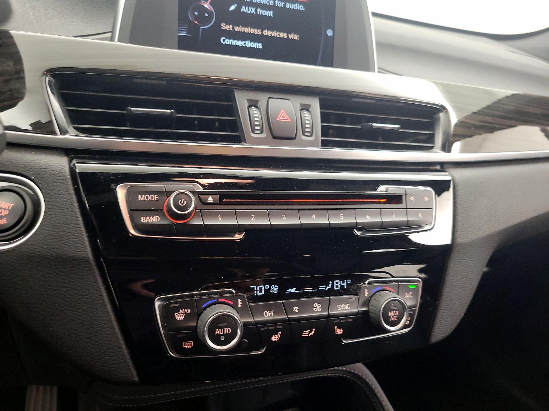 Thumbnail: 2016 BMW X1 - 16