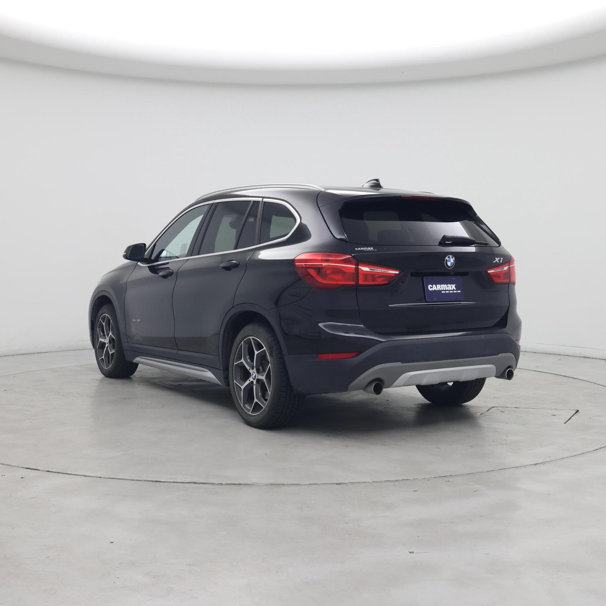 Thumbnail: 2016 BMW X1 - 2