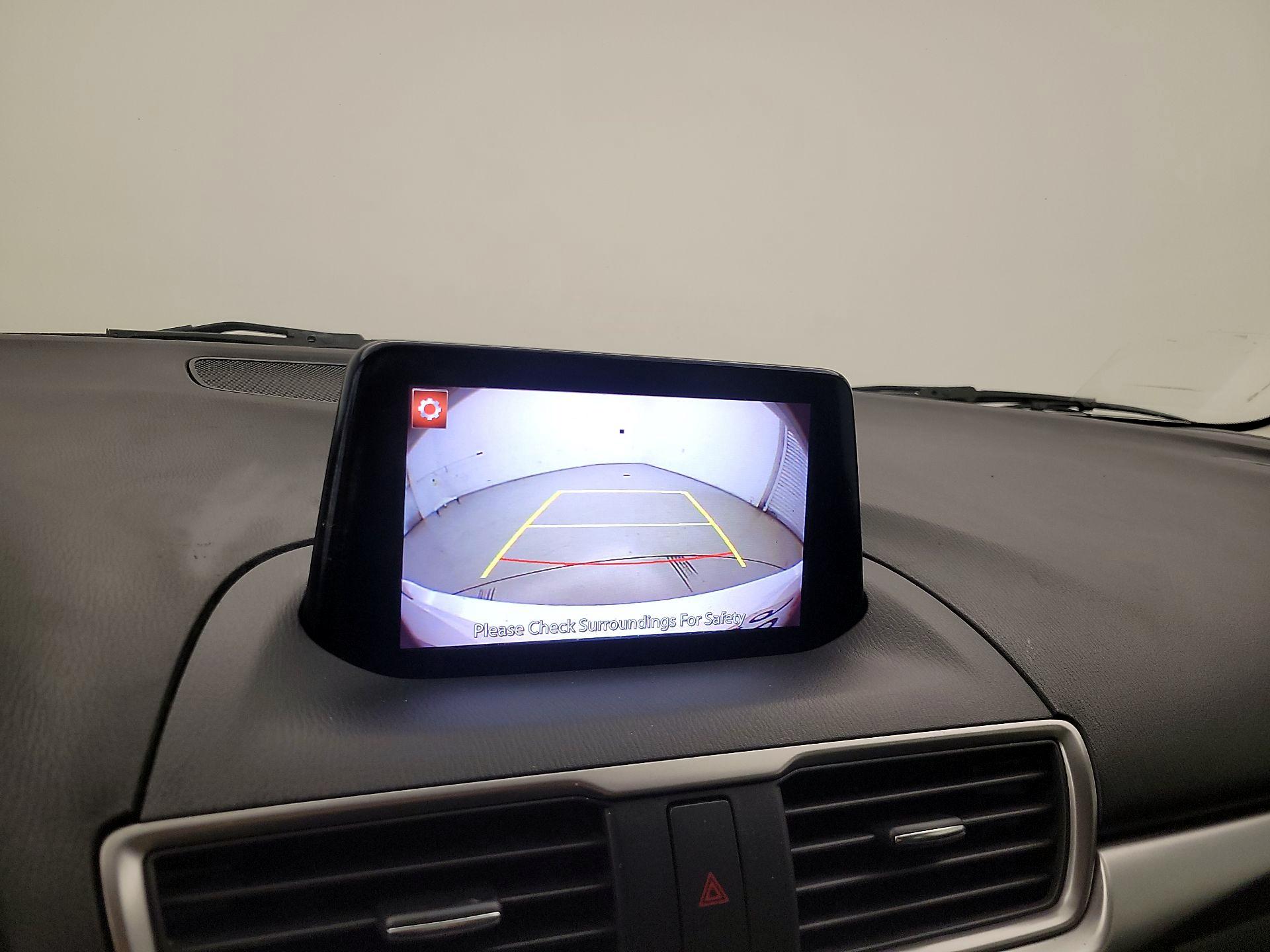 Thumbnail: 2018 Mazda Mazda3 - 14