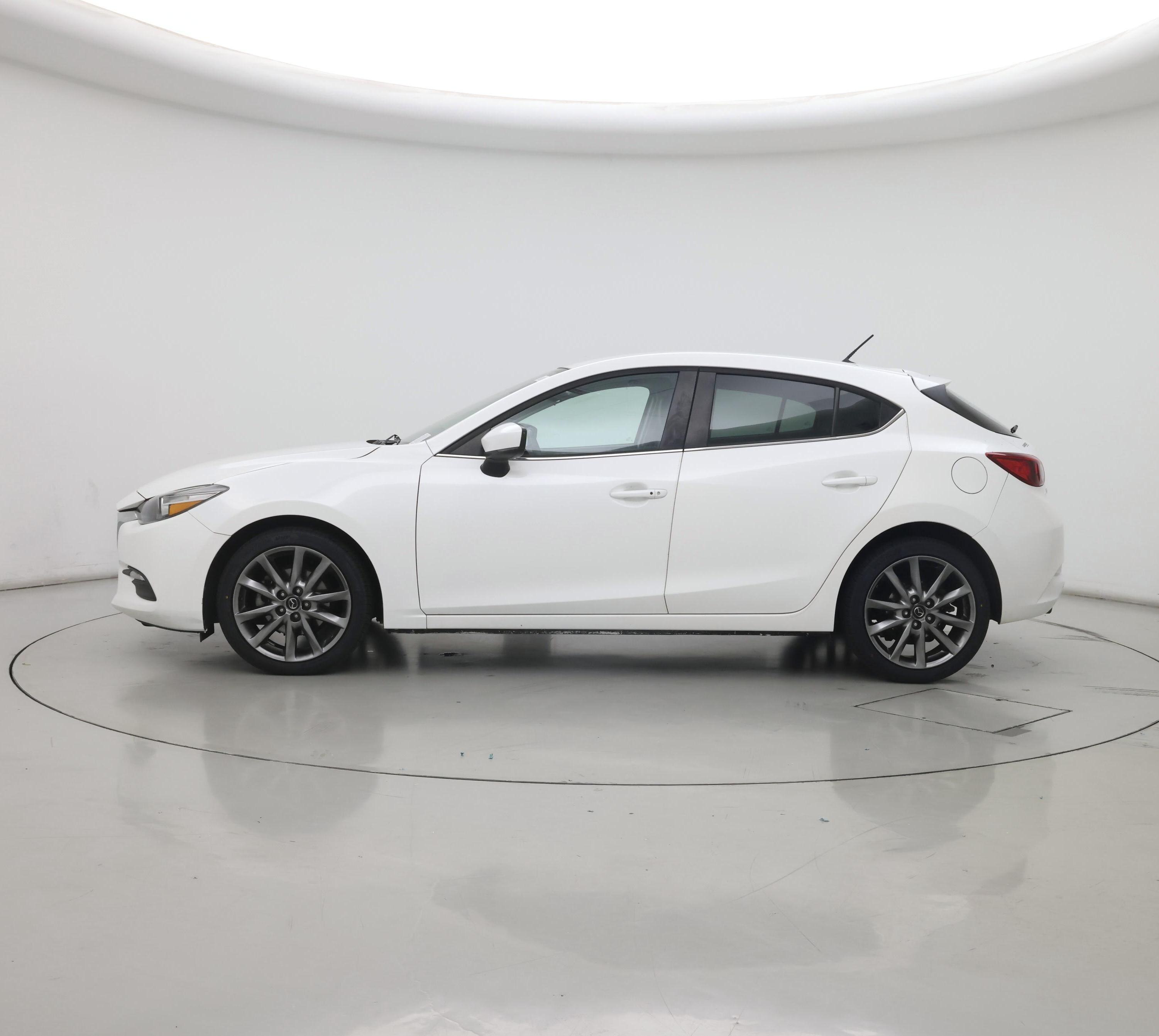 Thumbnail: 2018 Mazda Mazda3 - 3