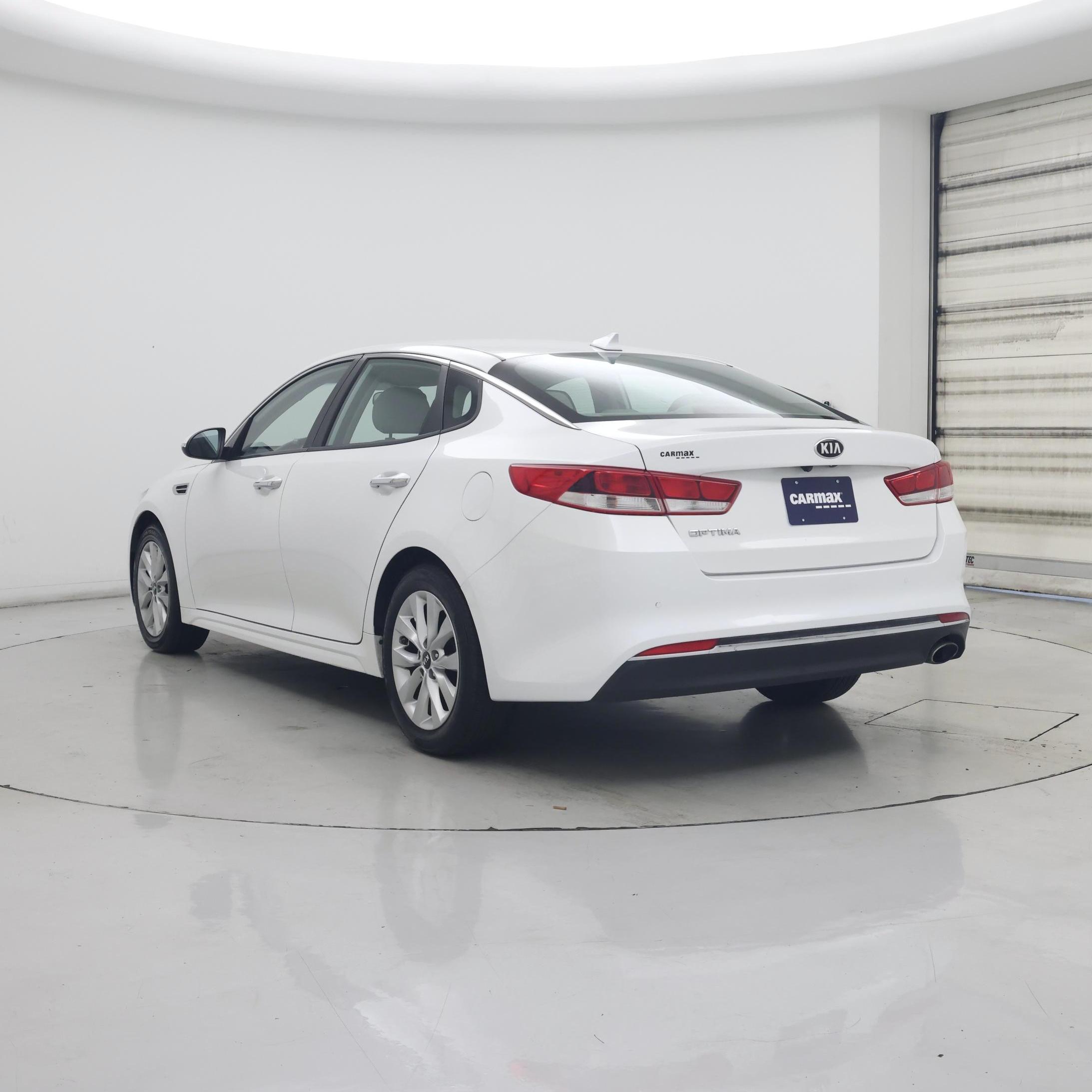 Thumbnail: 2018 Kia Optima - 2