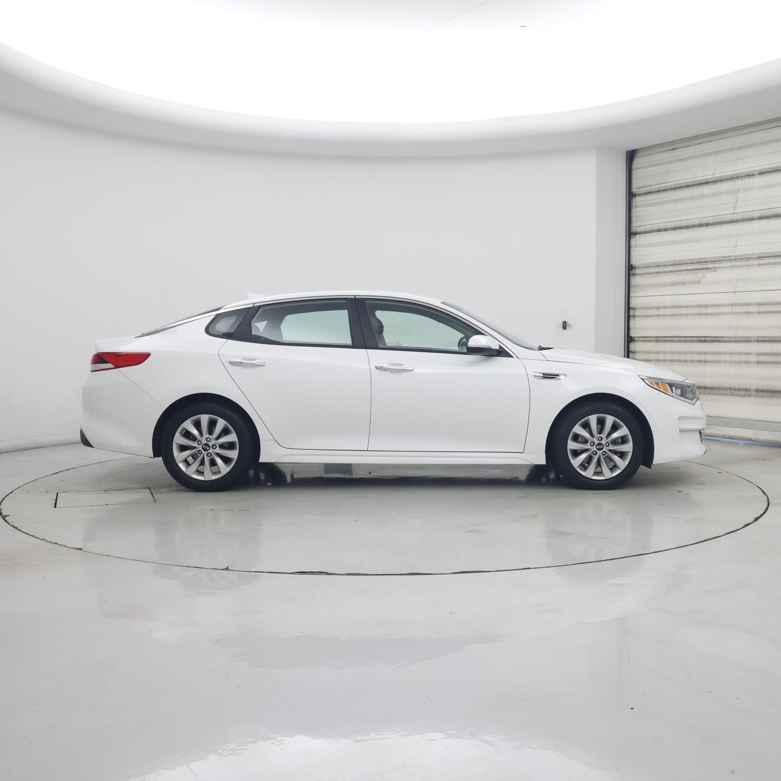 Thumbnail: 2018 Kia Optima - 7