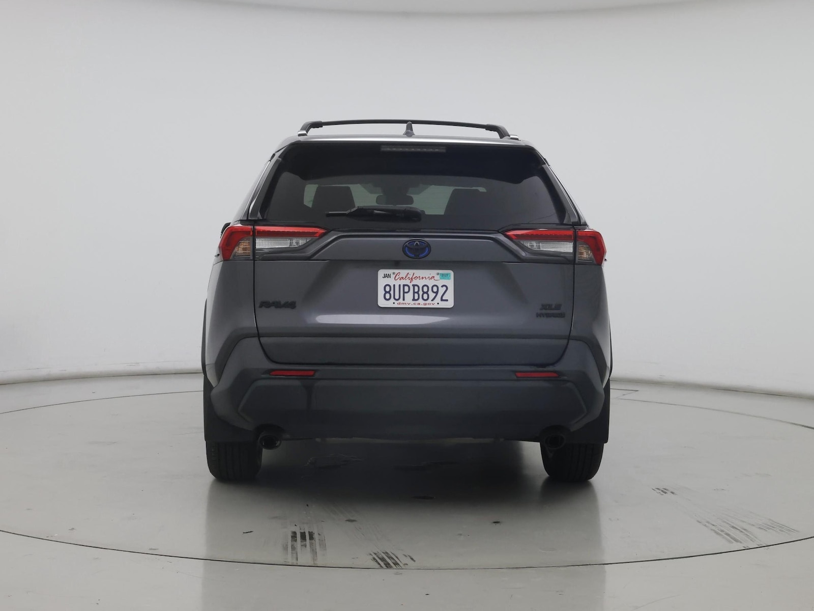 2021 Toyota RAV4 XLE - Photo 7
