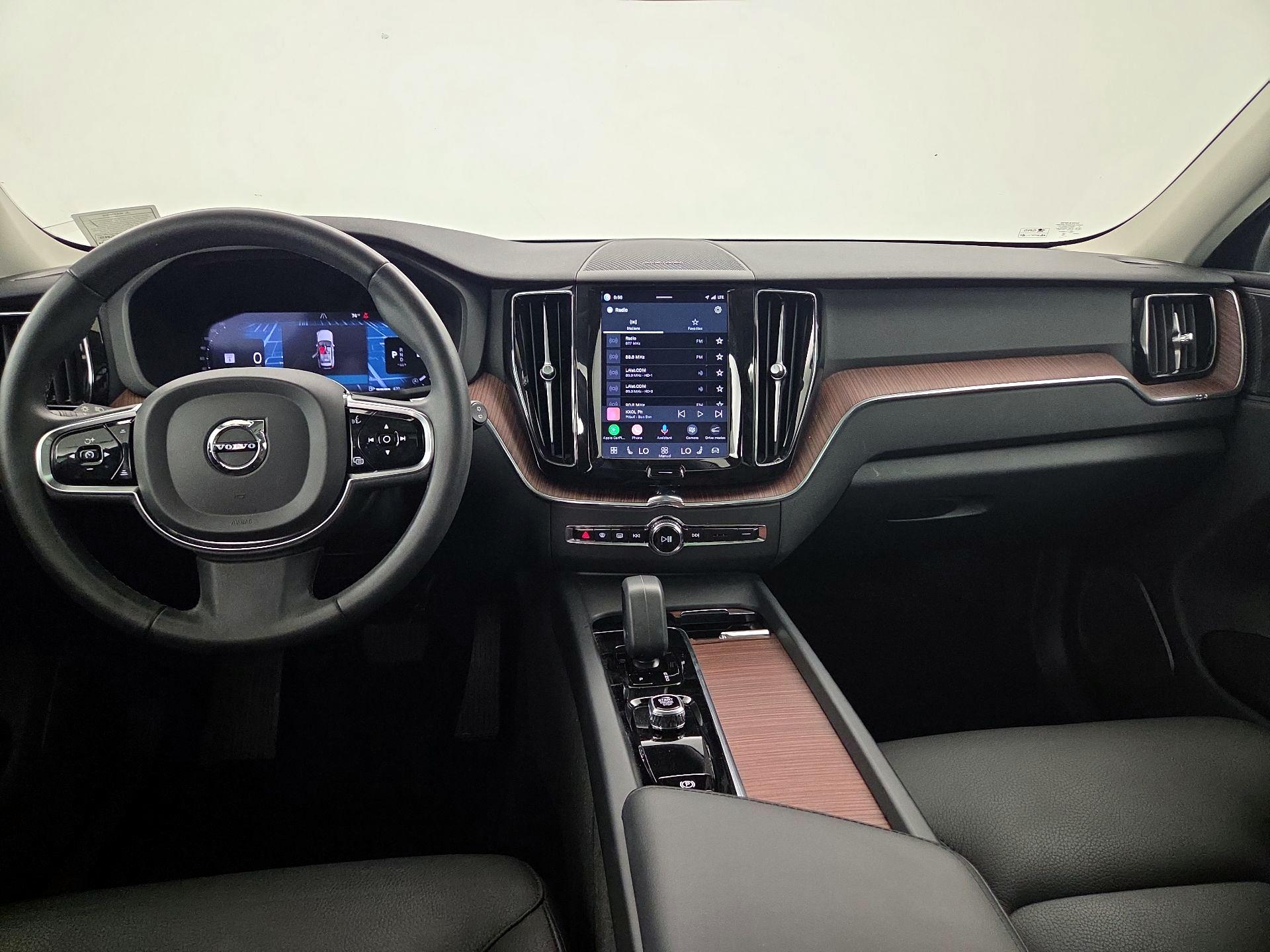 Thumbnail: 2024 Volvo XC60 - 9