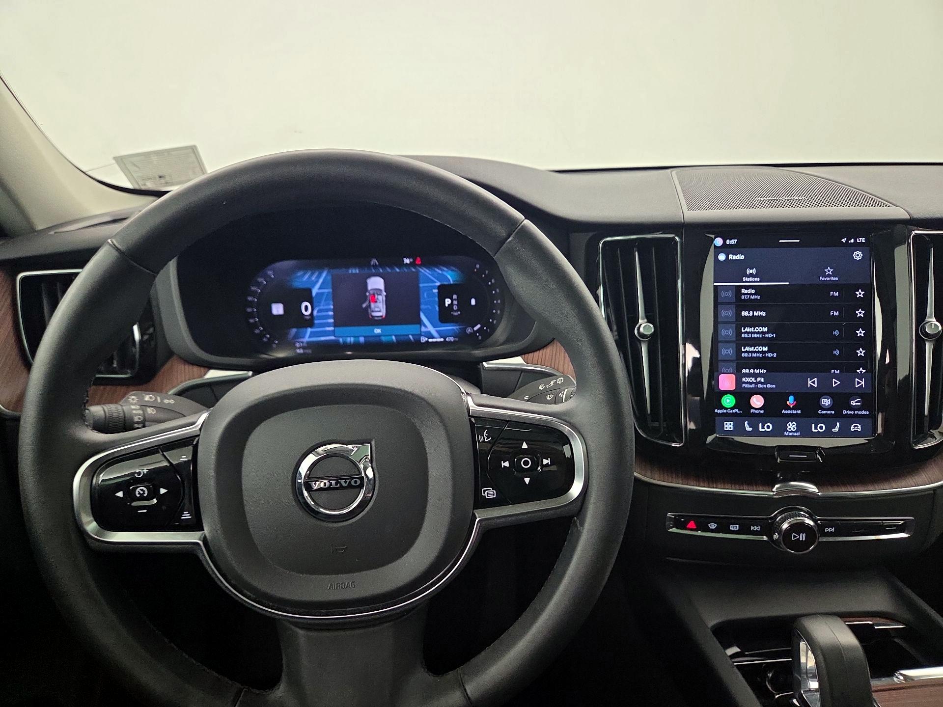 Thumbnail: 2024 Volvo XC60 - 10
