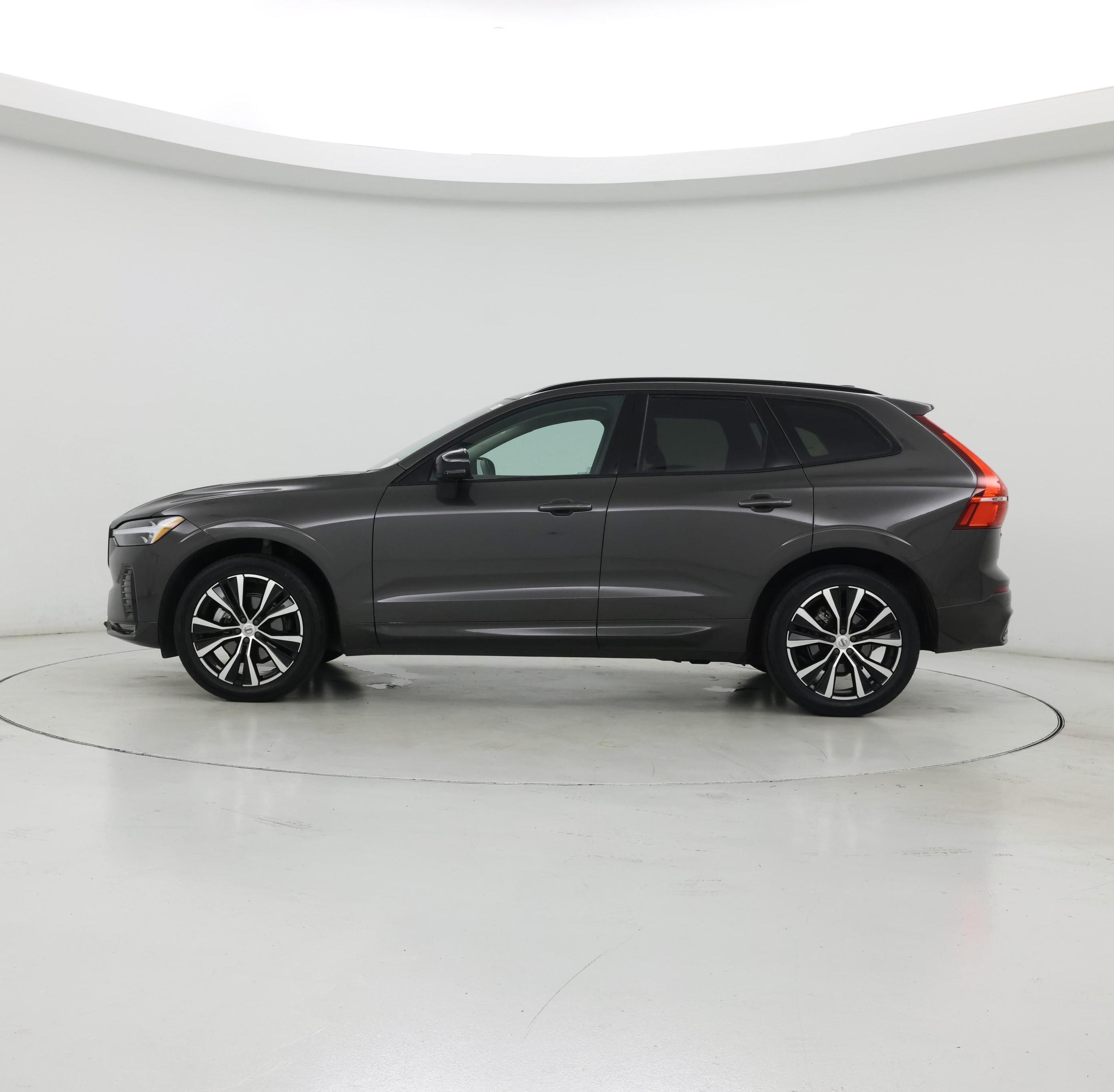 Thumbnail: 2024 Volvo XC60 - 3