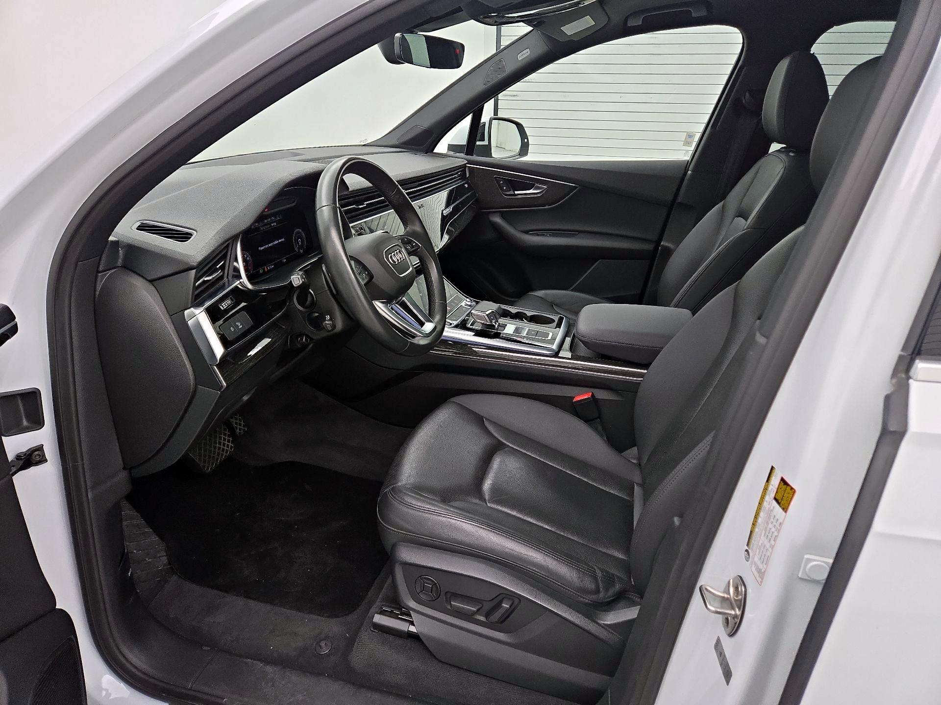 Thumbnail: 2021 Audi Q7 - 11