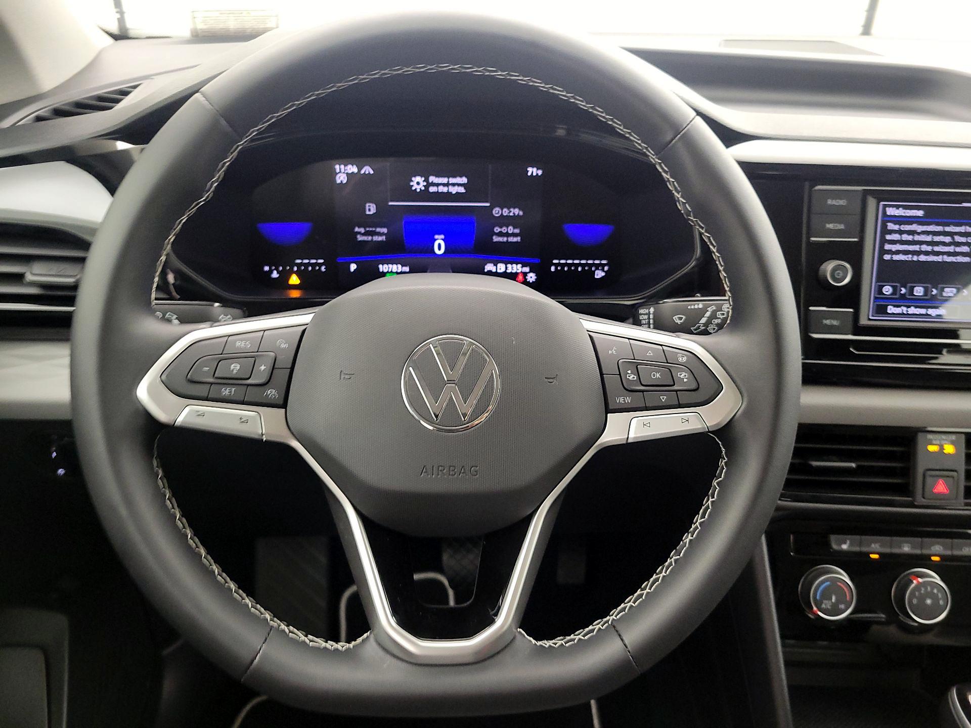 Thumbnail: 2023 Volkswagen Taos - 10
