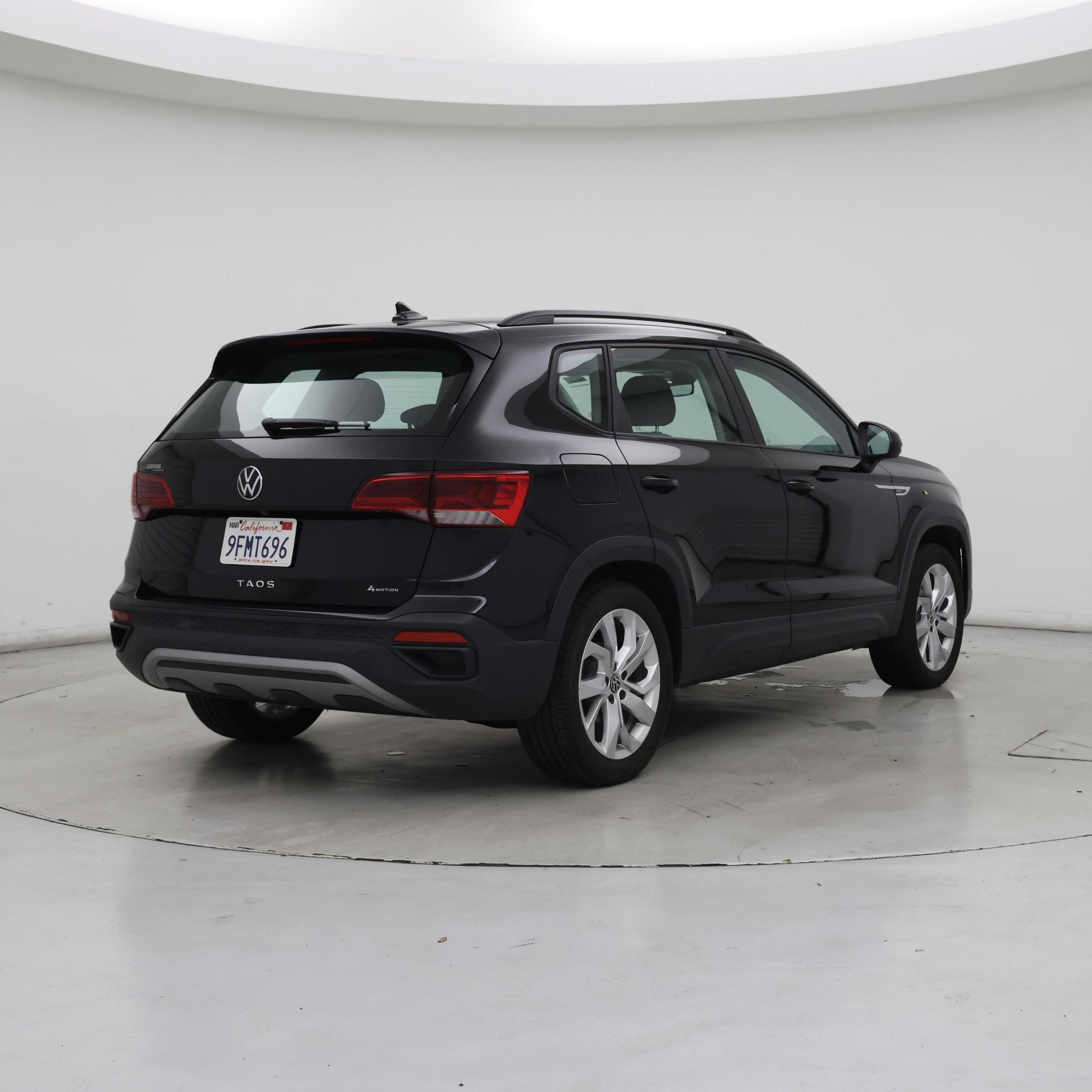 Thumbnail: 2023 Volkswagen Taos - 8