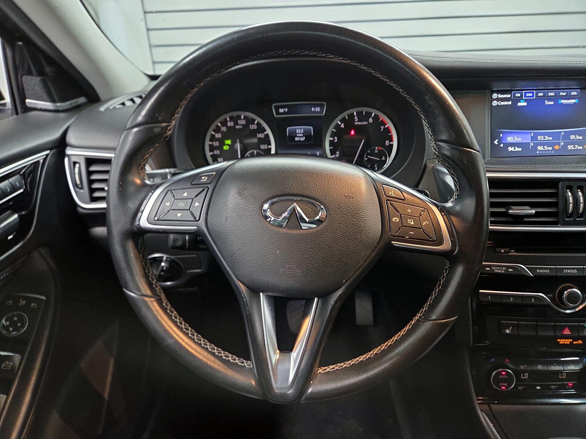 Thumbnail: 2019 INFINITI QX30 - 10