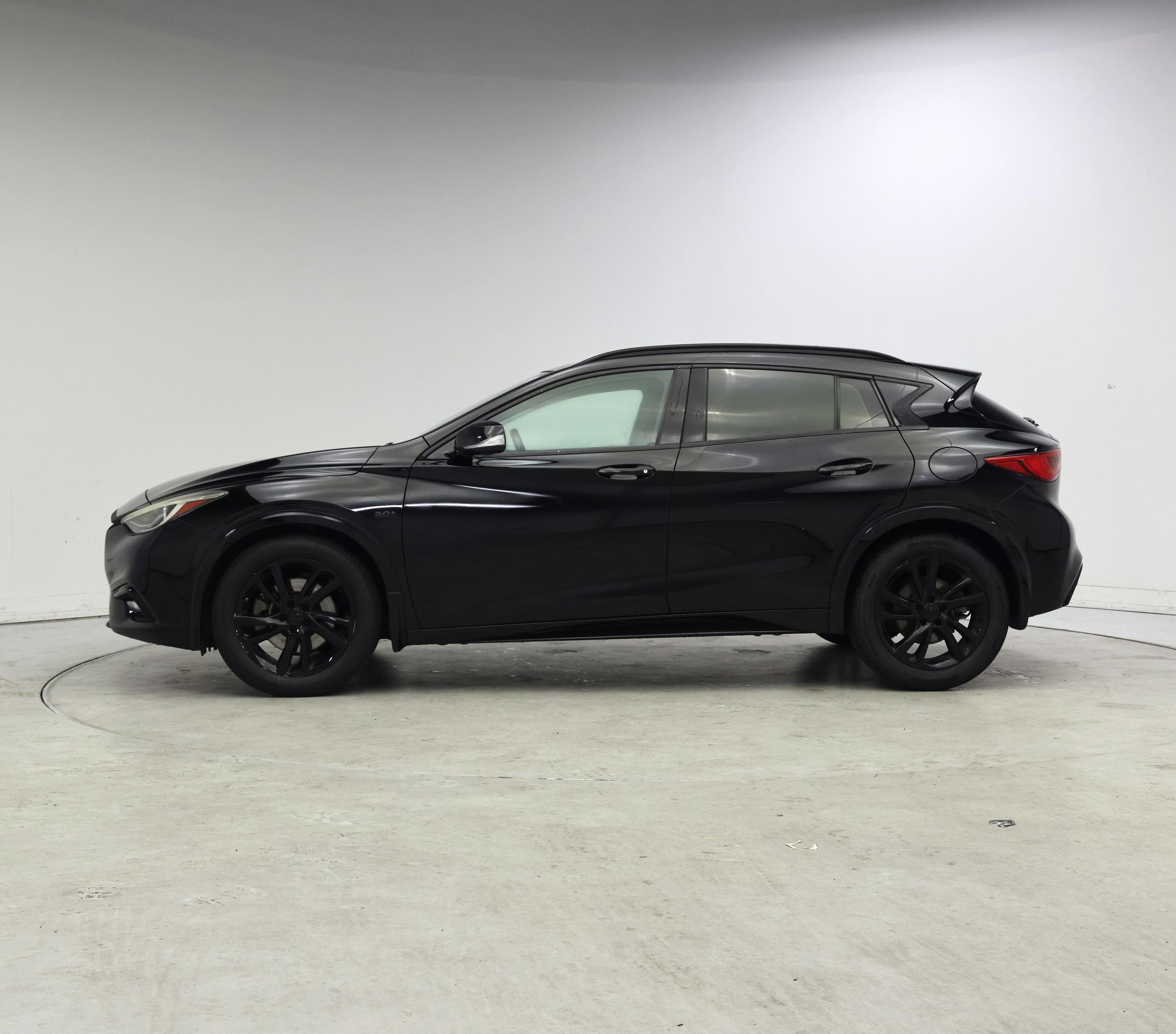 Thumbnail: 2019 INFINITI QX30 - 3