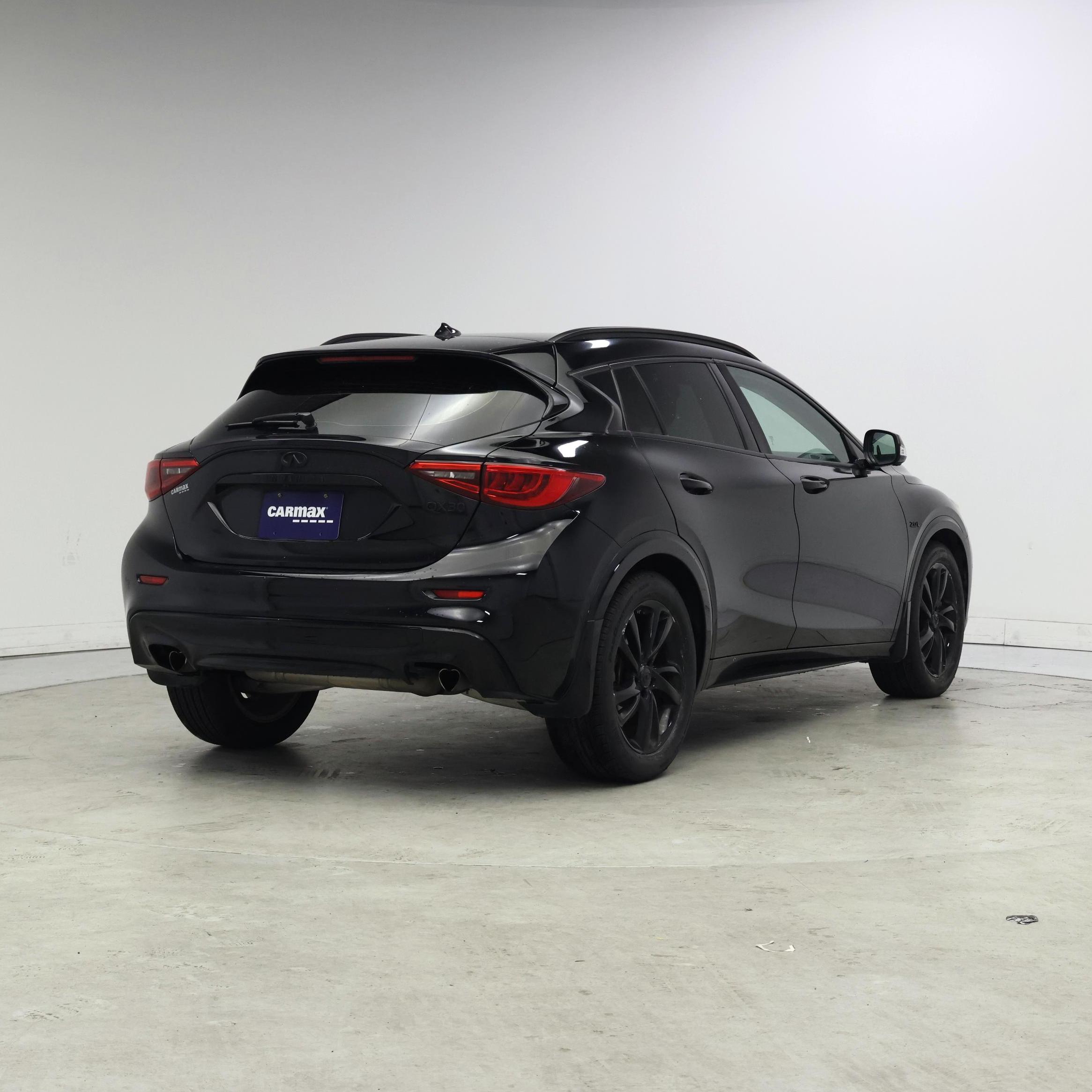 Thumbnail: 2019 INFINITI QX30 - 8