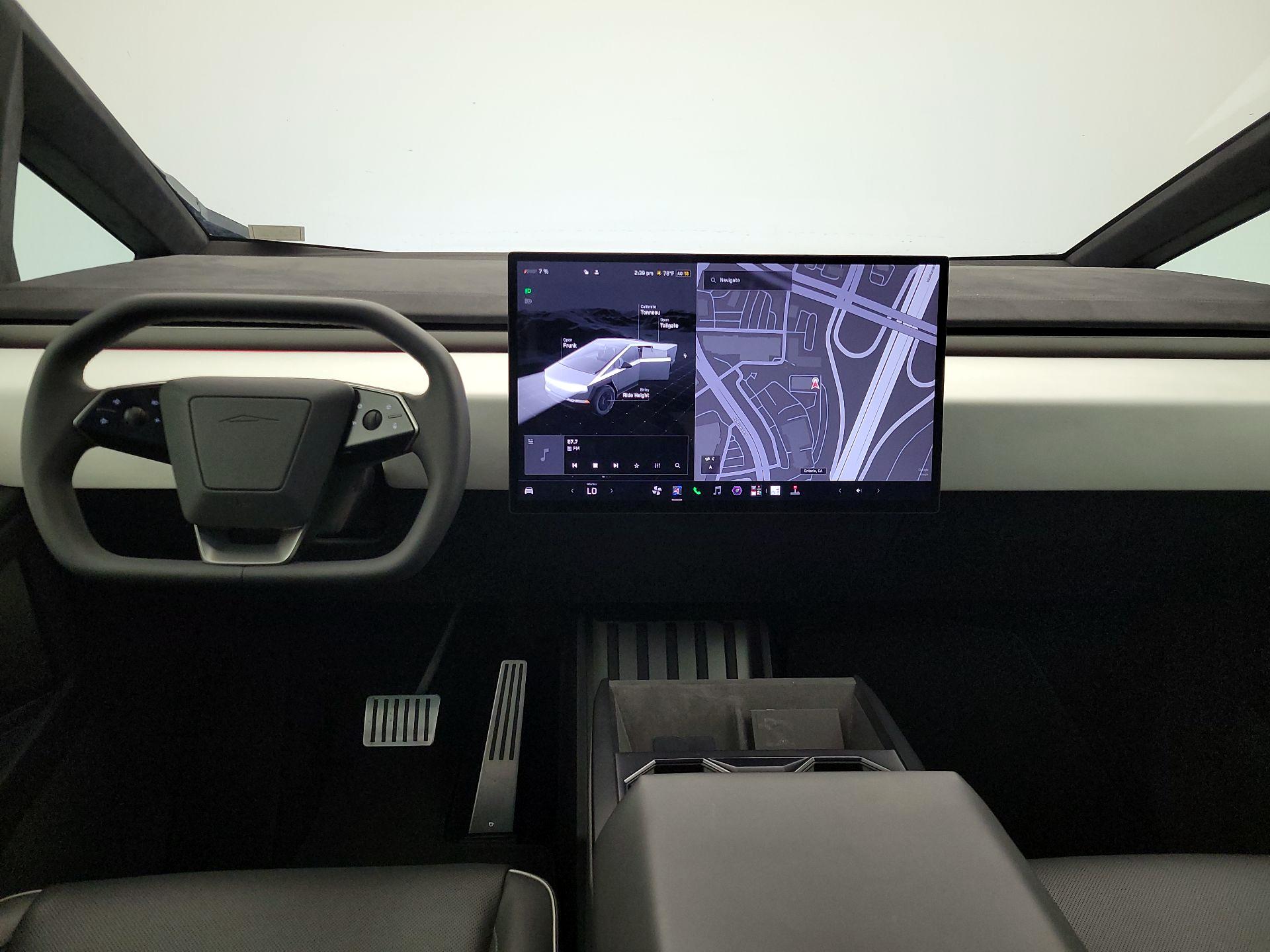 Thumbnail: 2024 Tesla Cybertruck - 9