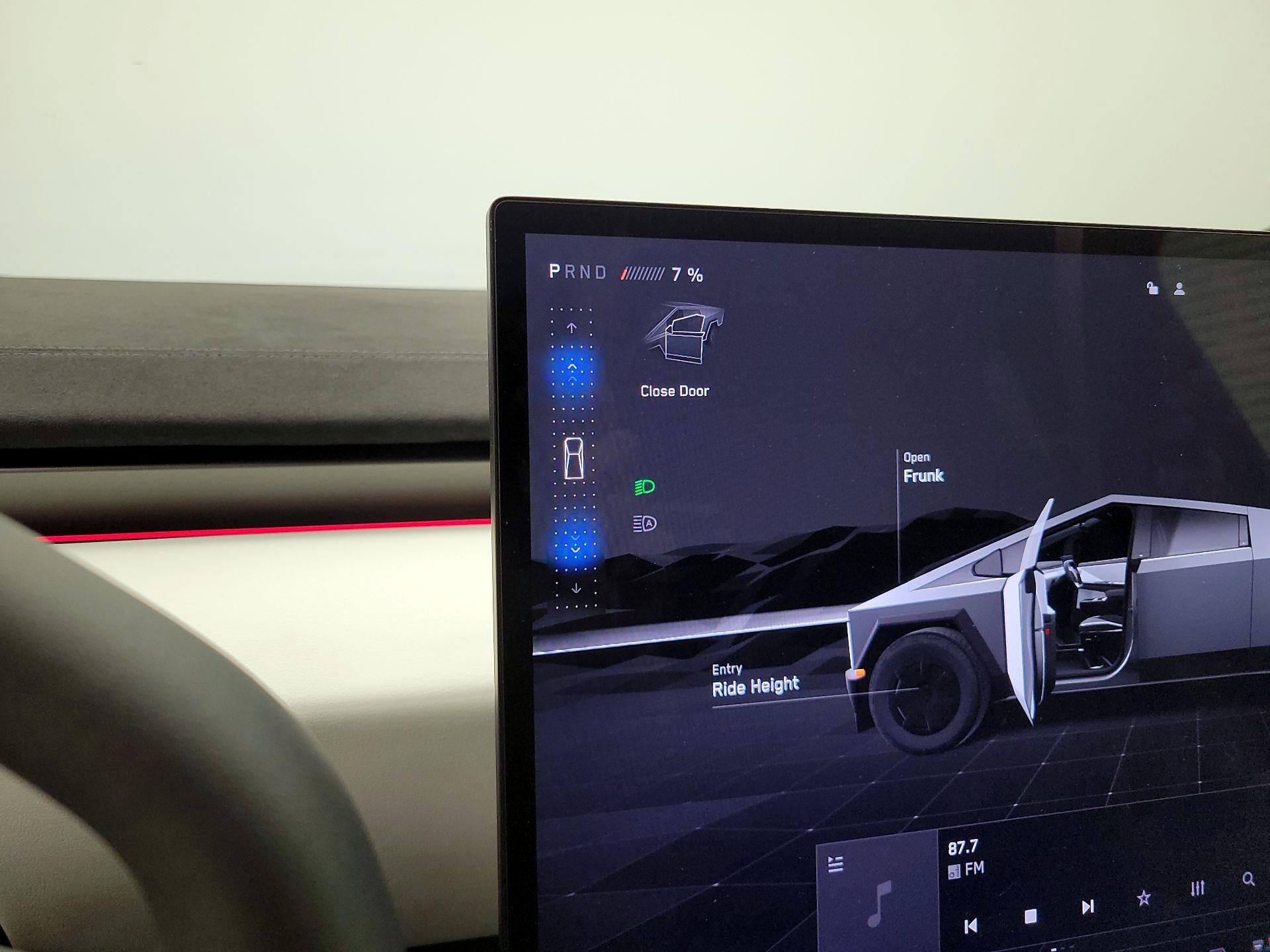 Thumbnail: 2024 Tesla Cybertruck - 17