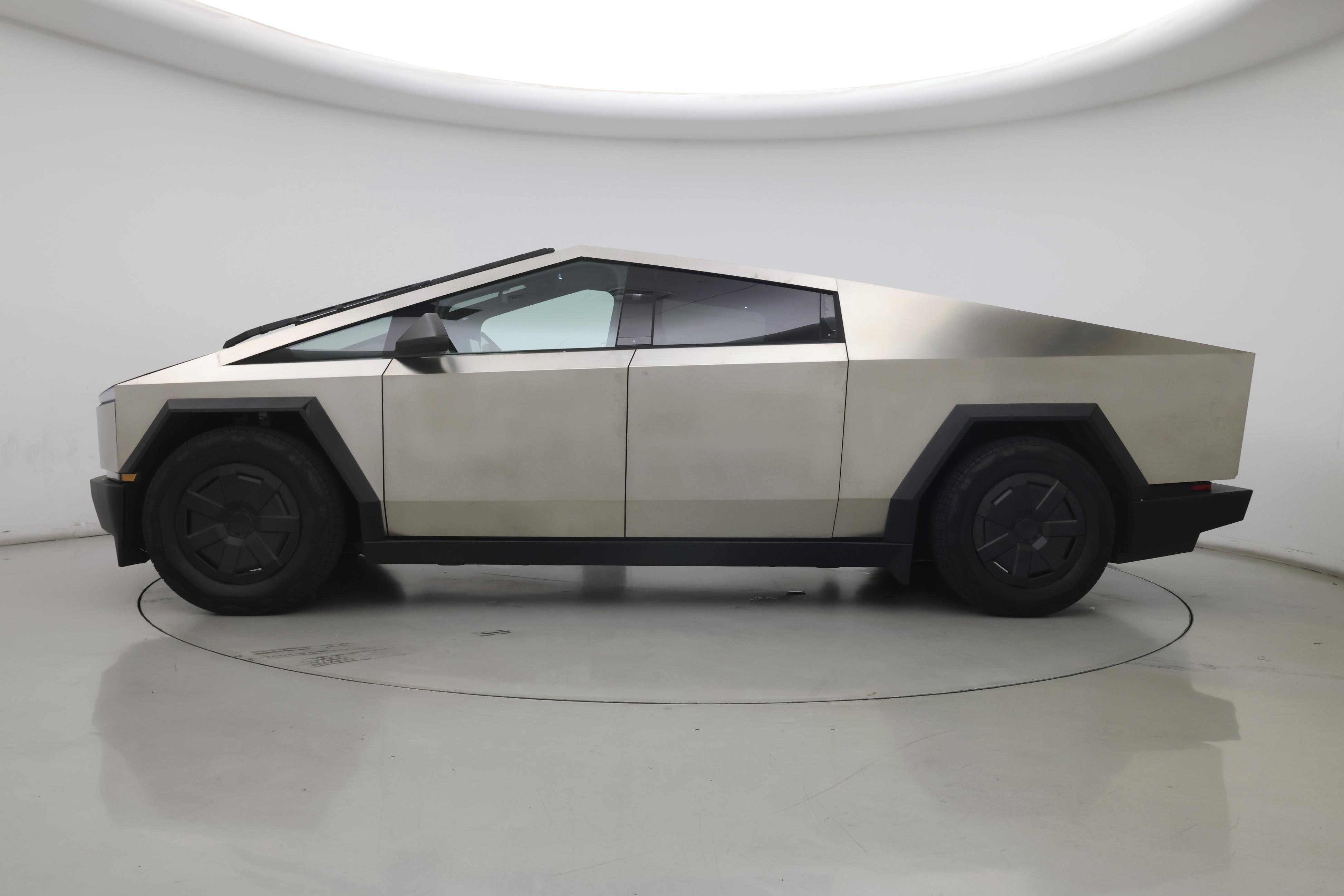 Thumbnail: 2024 Tesla Cybertruck - 3