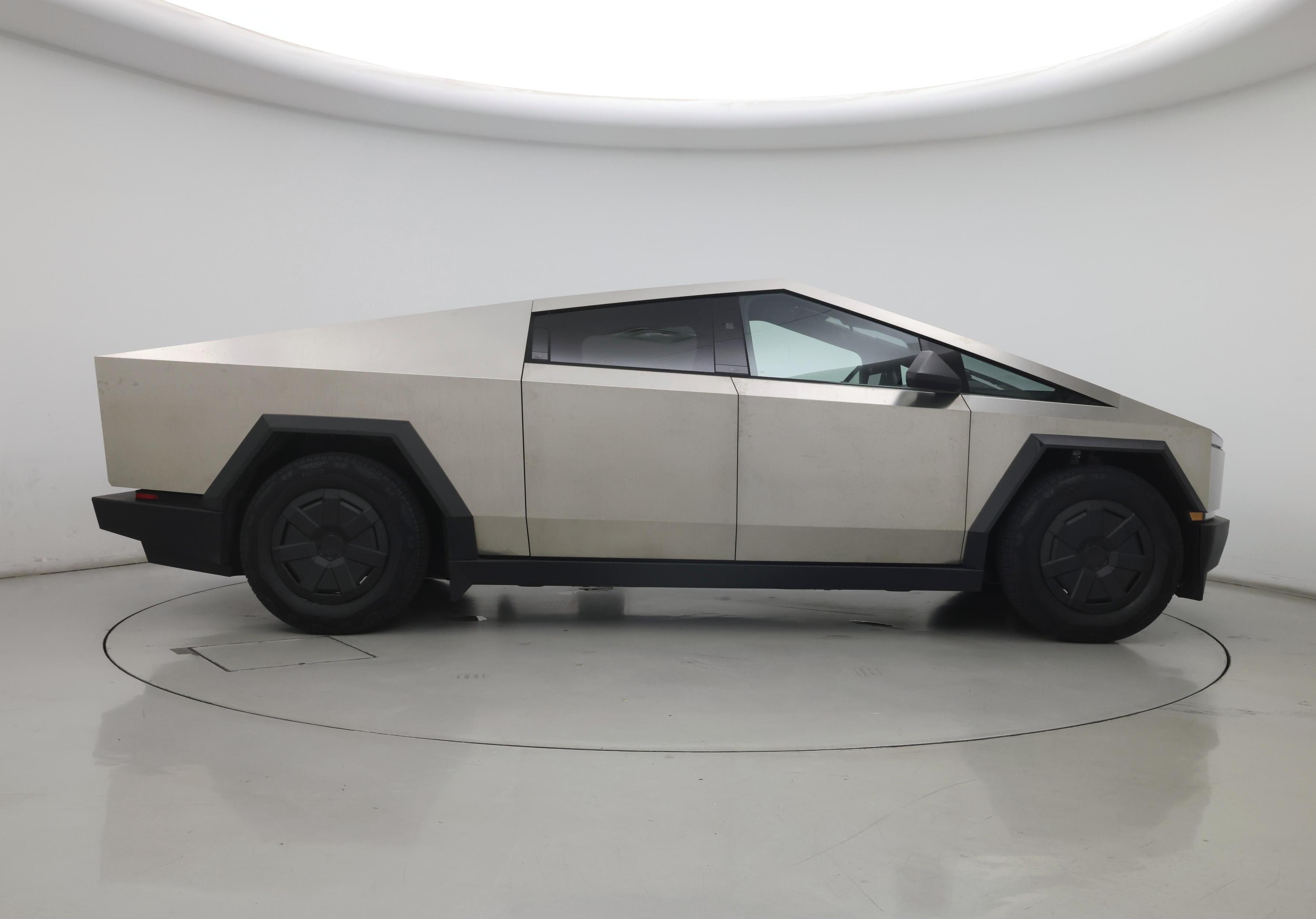 Thumbnail: 2024 Tesla Cybertruck - 7