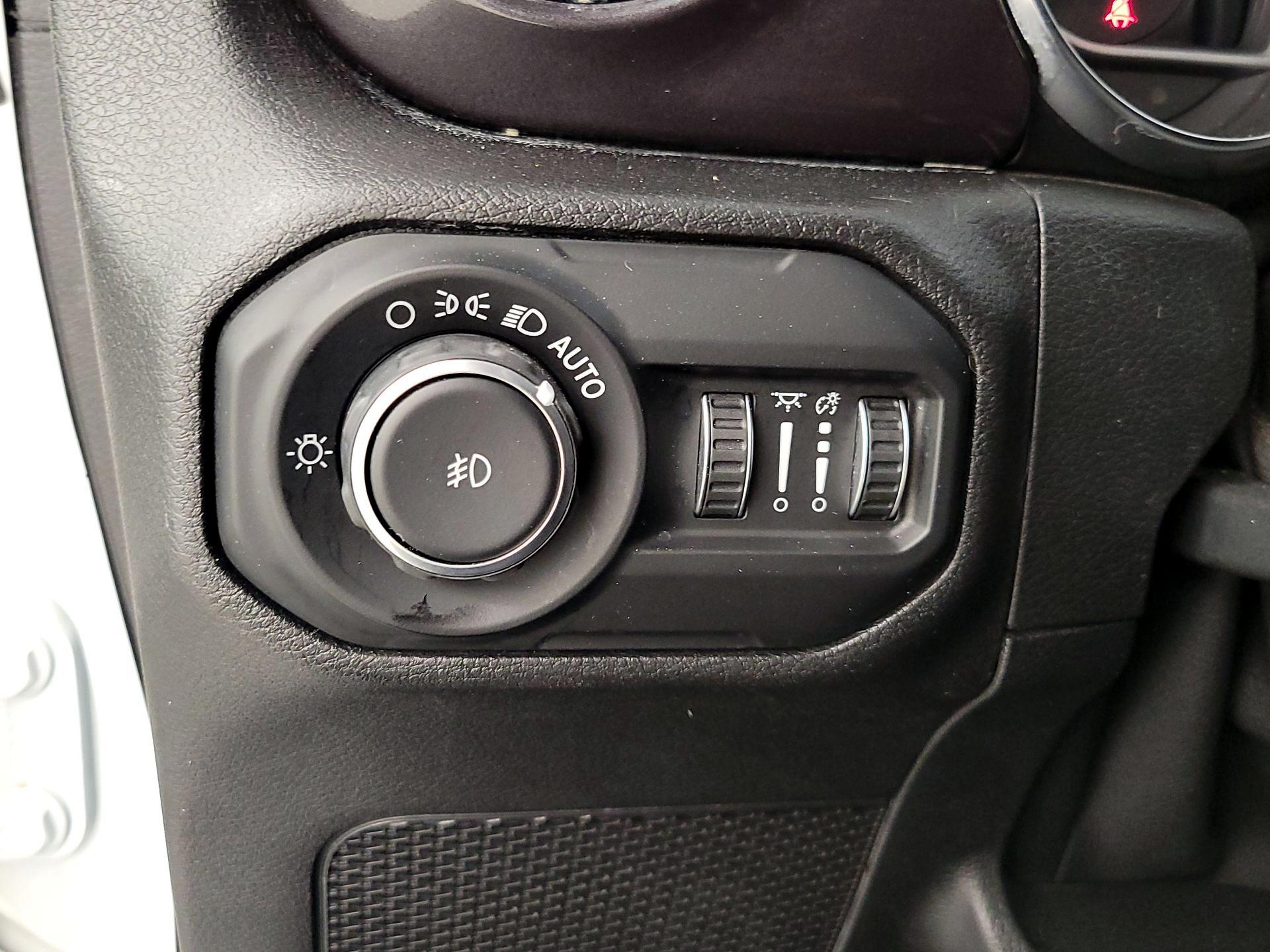 Thumbnail: 2021 Jeep Wrangler - 13