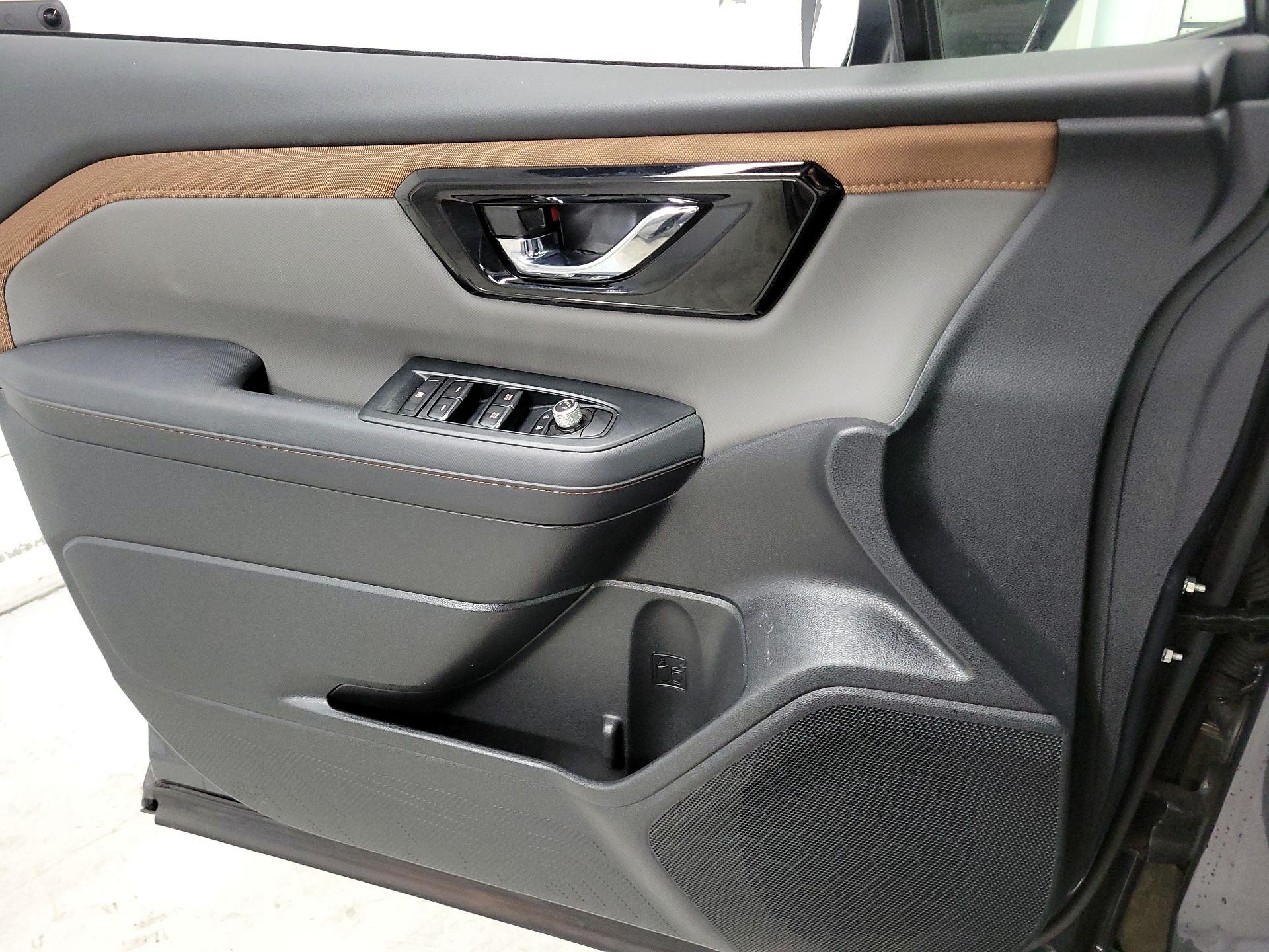 Thumbnail: 2025 Subaru Forester - 10